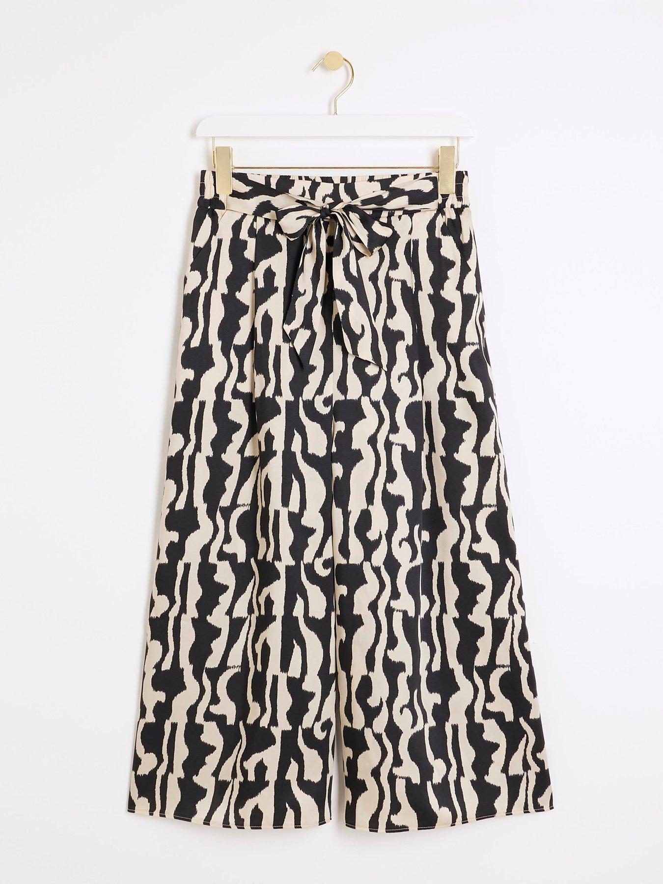 river-island-printed-culotte-blackdetail