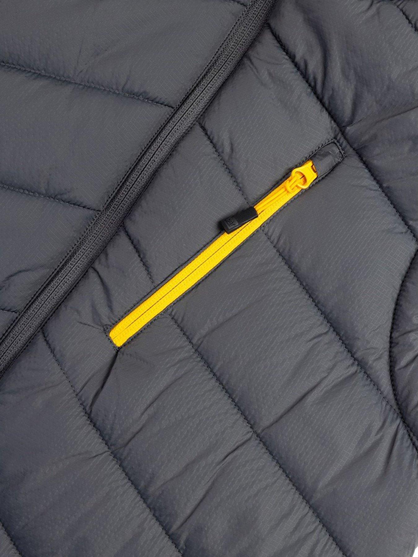 Image 4 of 4 of CAT Essential Gilet - Black