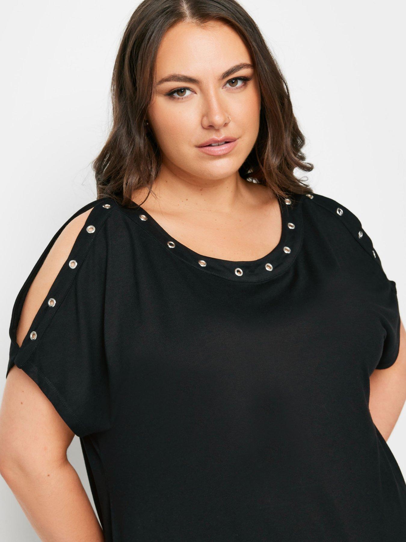 yours-curve-eyelet-cold-shoulder-blackoutfit