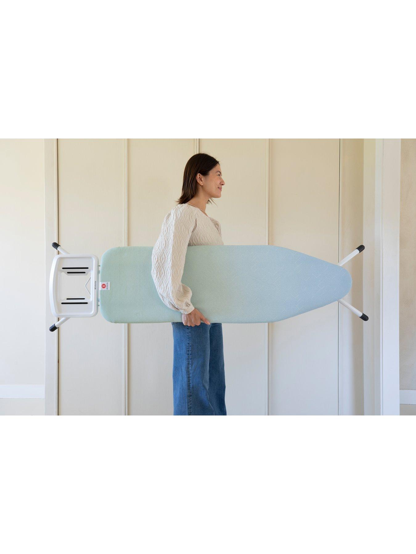 brabantia-ironing-board-b-with-soothing-sea-print-coveroutfit