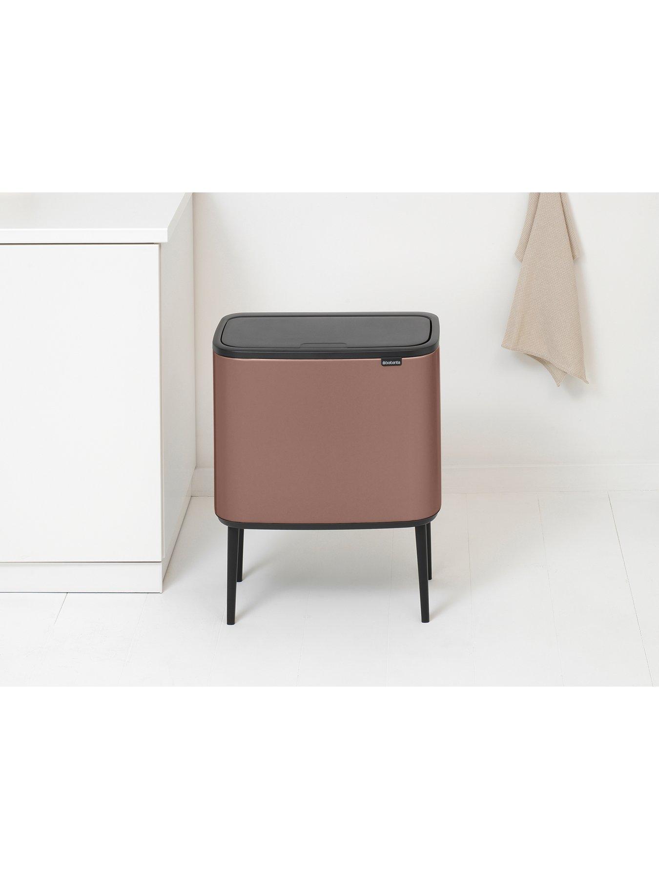 brabantia-bo-23-11-litre-touch-bin-ndash-taupeoutfit