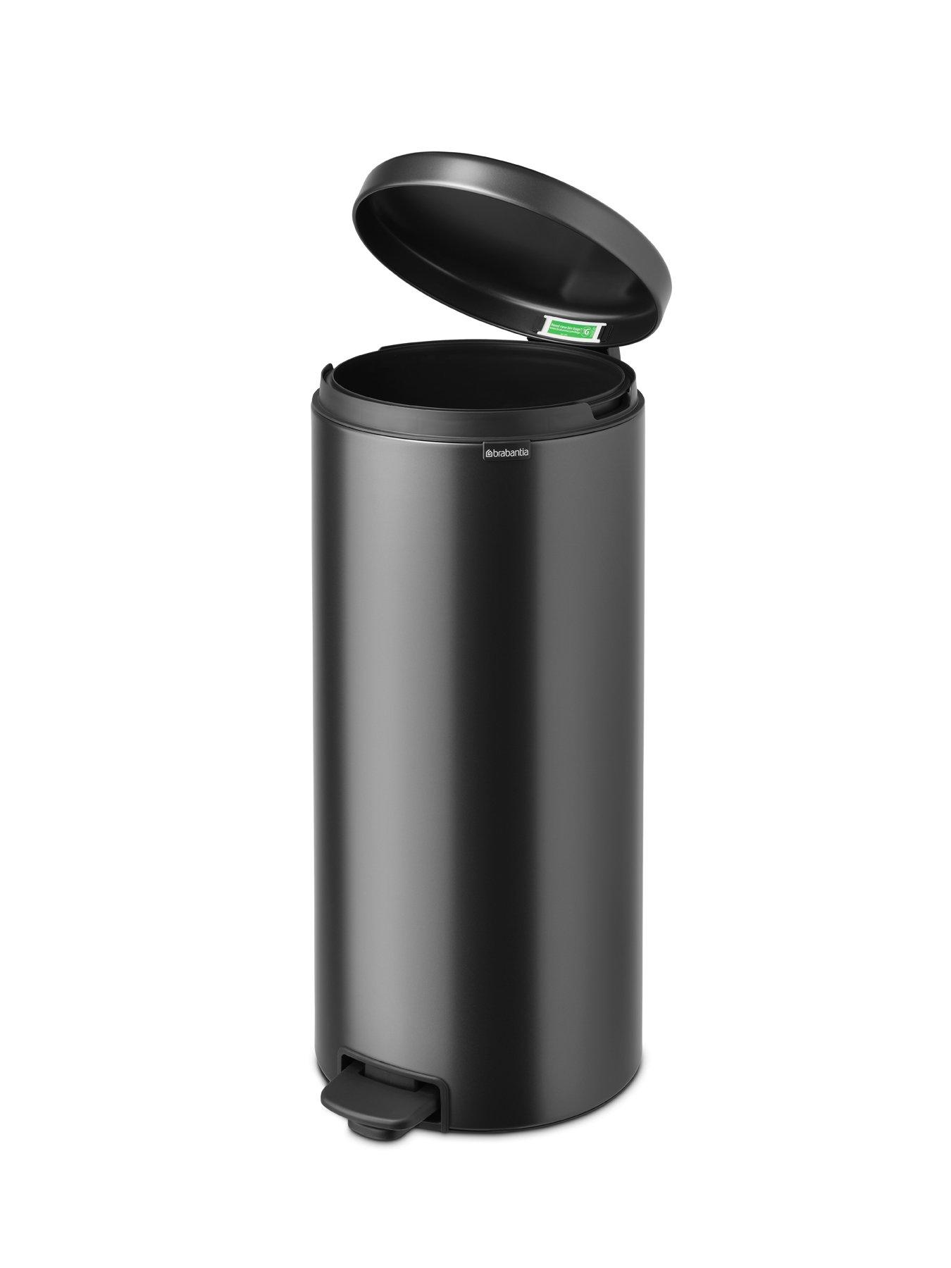 brabantia-newicon-30-litre-pedal-bin-in-confident-greystillFront