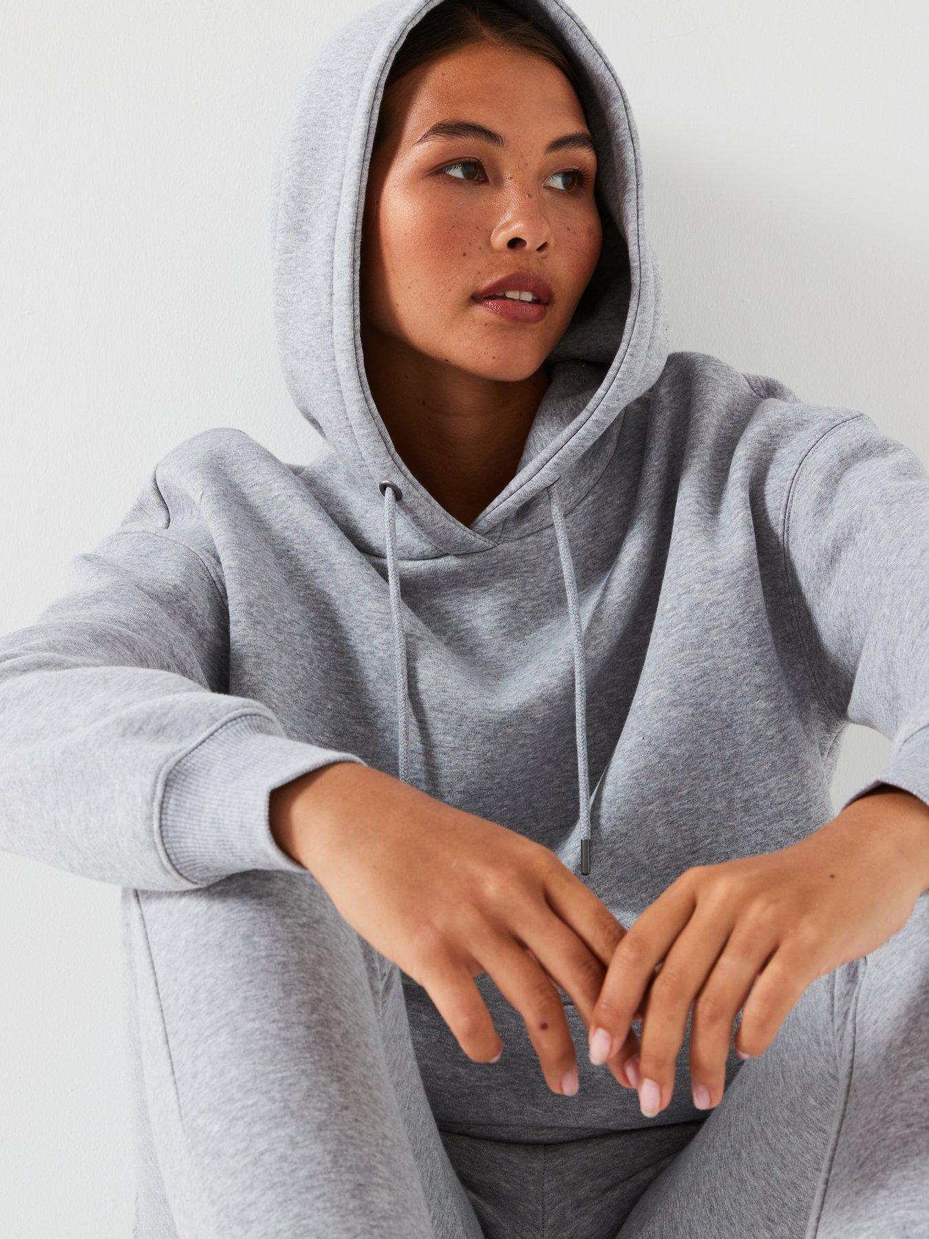 everyday-the-essential-oversized-hoodie-greyoutfit