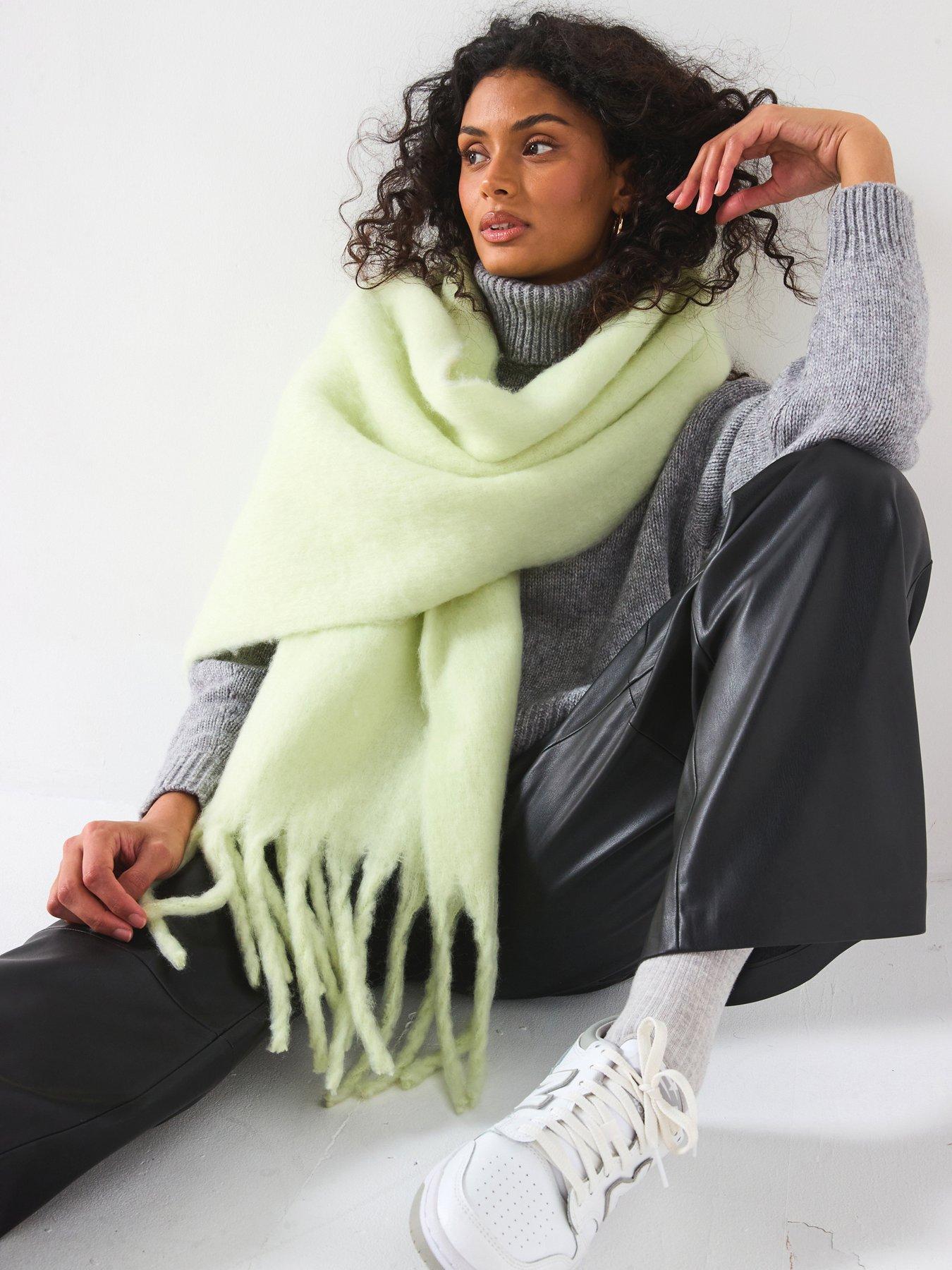 v-by-very-supersoft-tassel-scarf