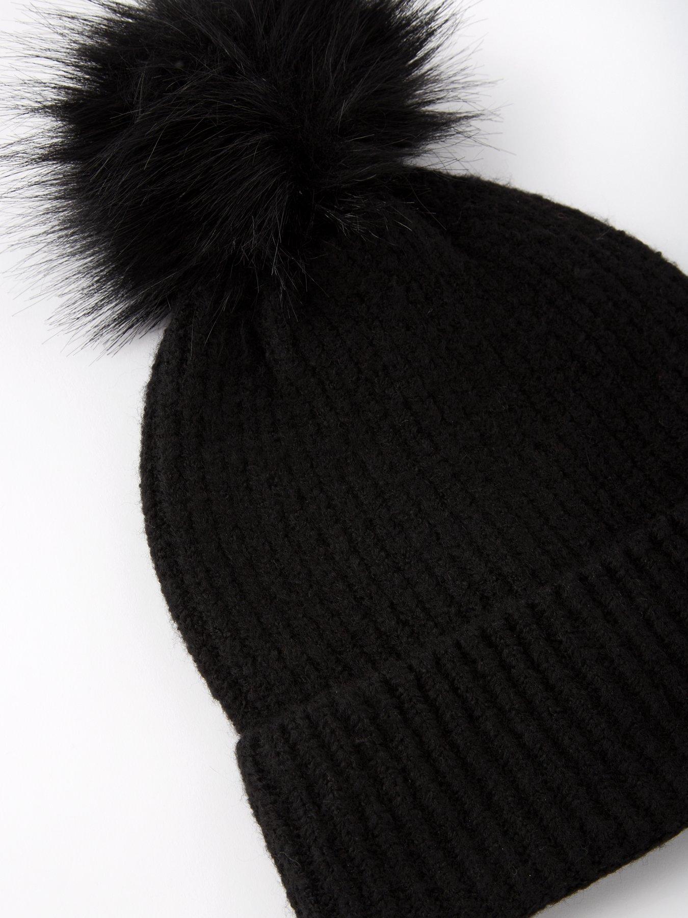 everyday-everyday-rib-knit-beanie-with-faux-fur-pomoutfit