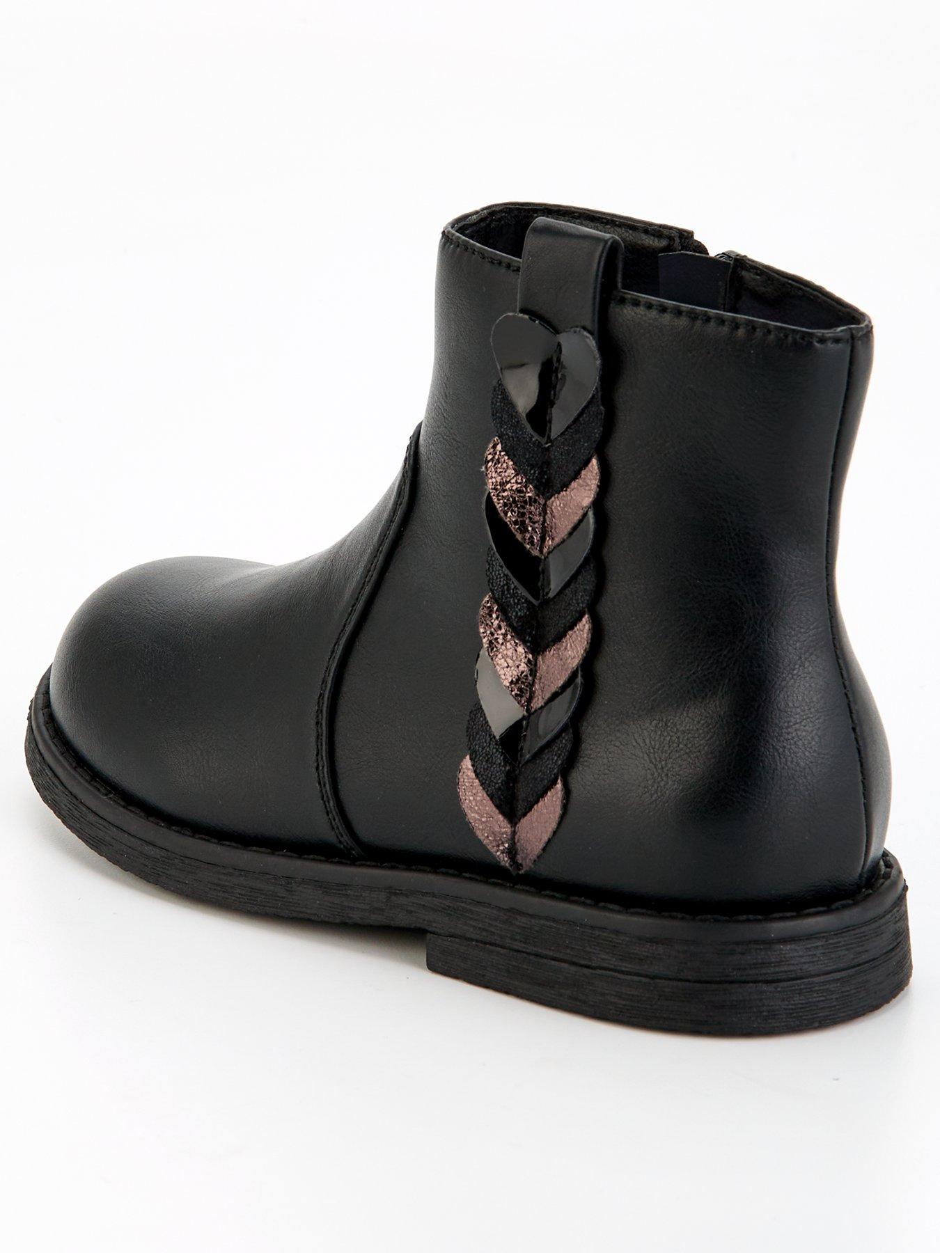 everyday-girls-heart-trim-ankle-boot-blackback