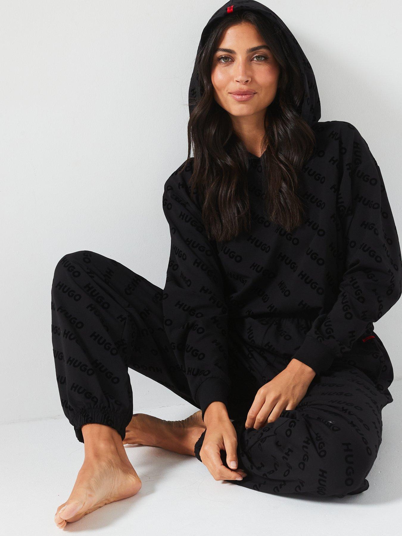 hugo-locky-flocked-all-over-logo-cuffed-lounge-pant-blackoutfit