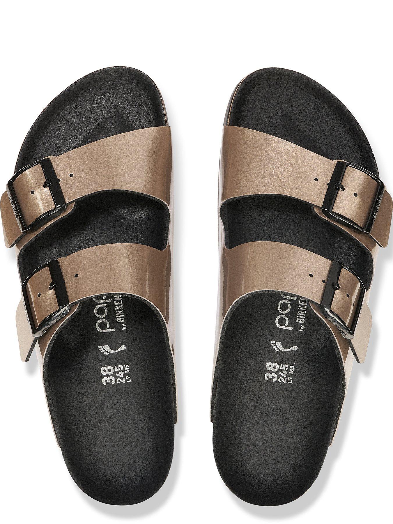 birkenstock-two-strap-arizona-platform-birko-flor-sandal-metallic-taupe-goldoutfit