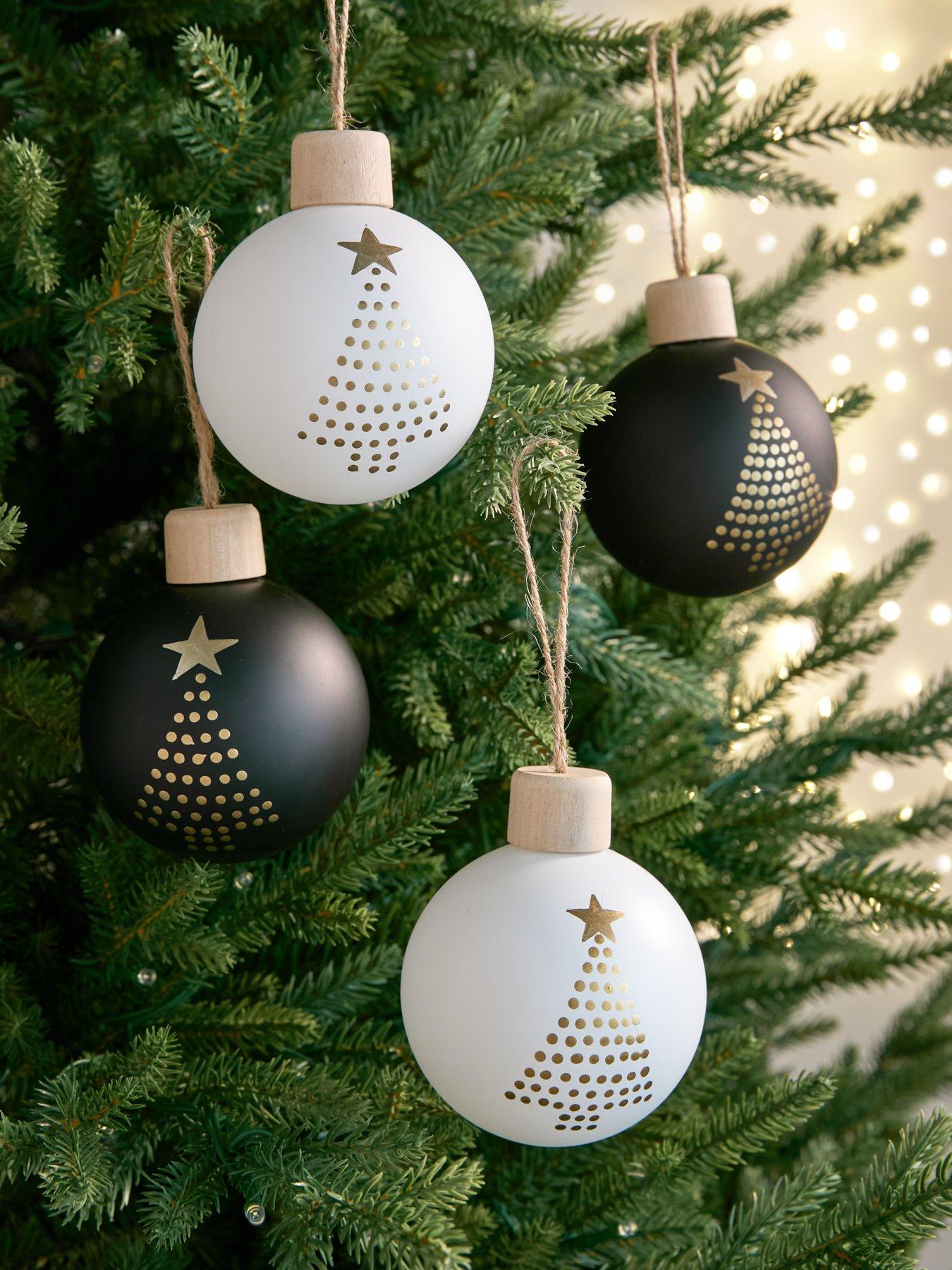 Very Home Set of 4 Wood/Glass Noel Hanging Christmas Tree Decorations – Black/White