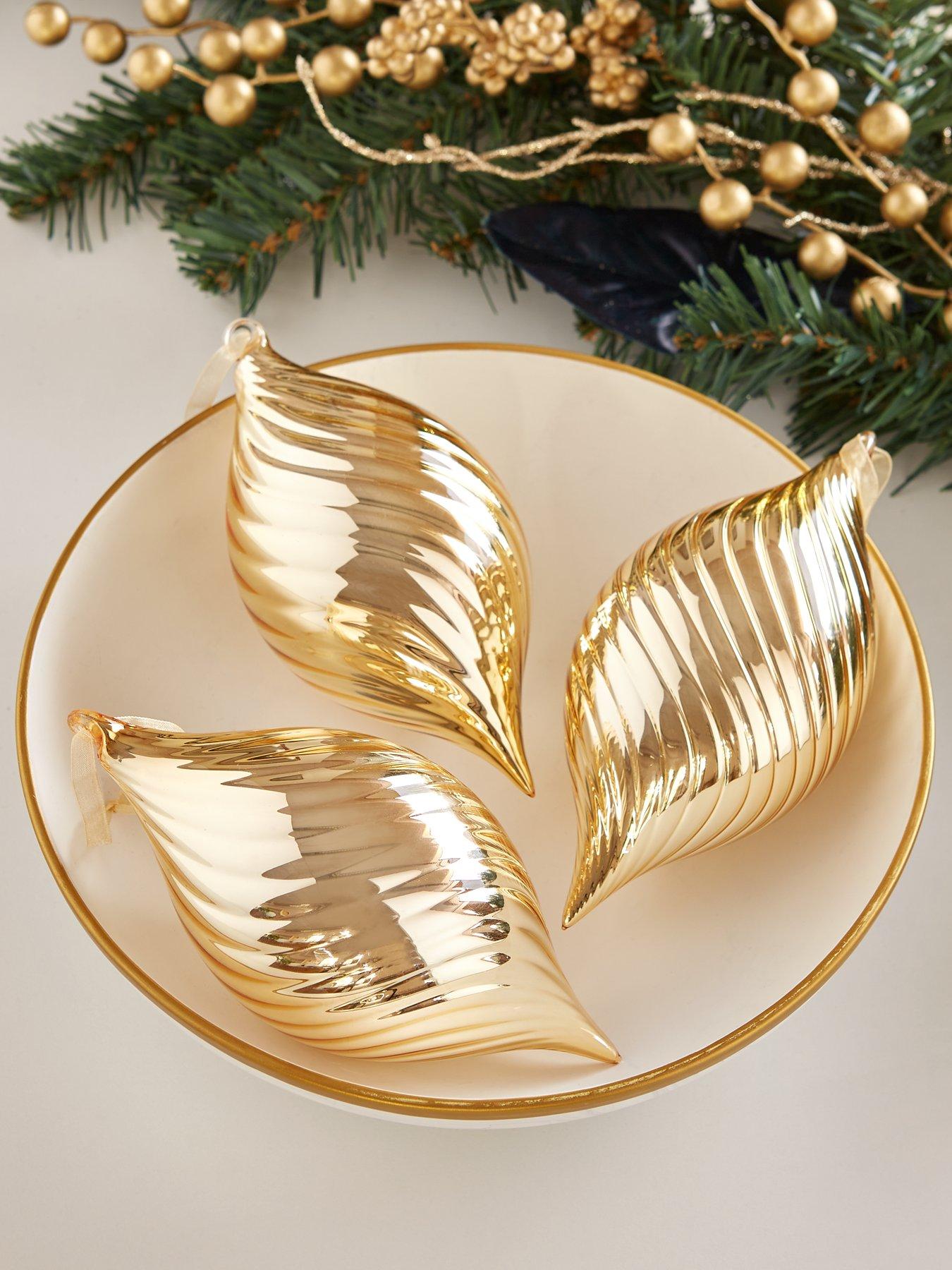 very-home-set-of-3-gold-ribbed-glass-christmas-tree-baublesback