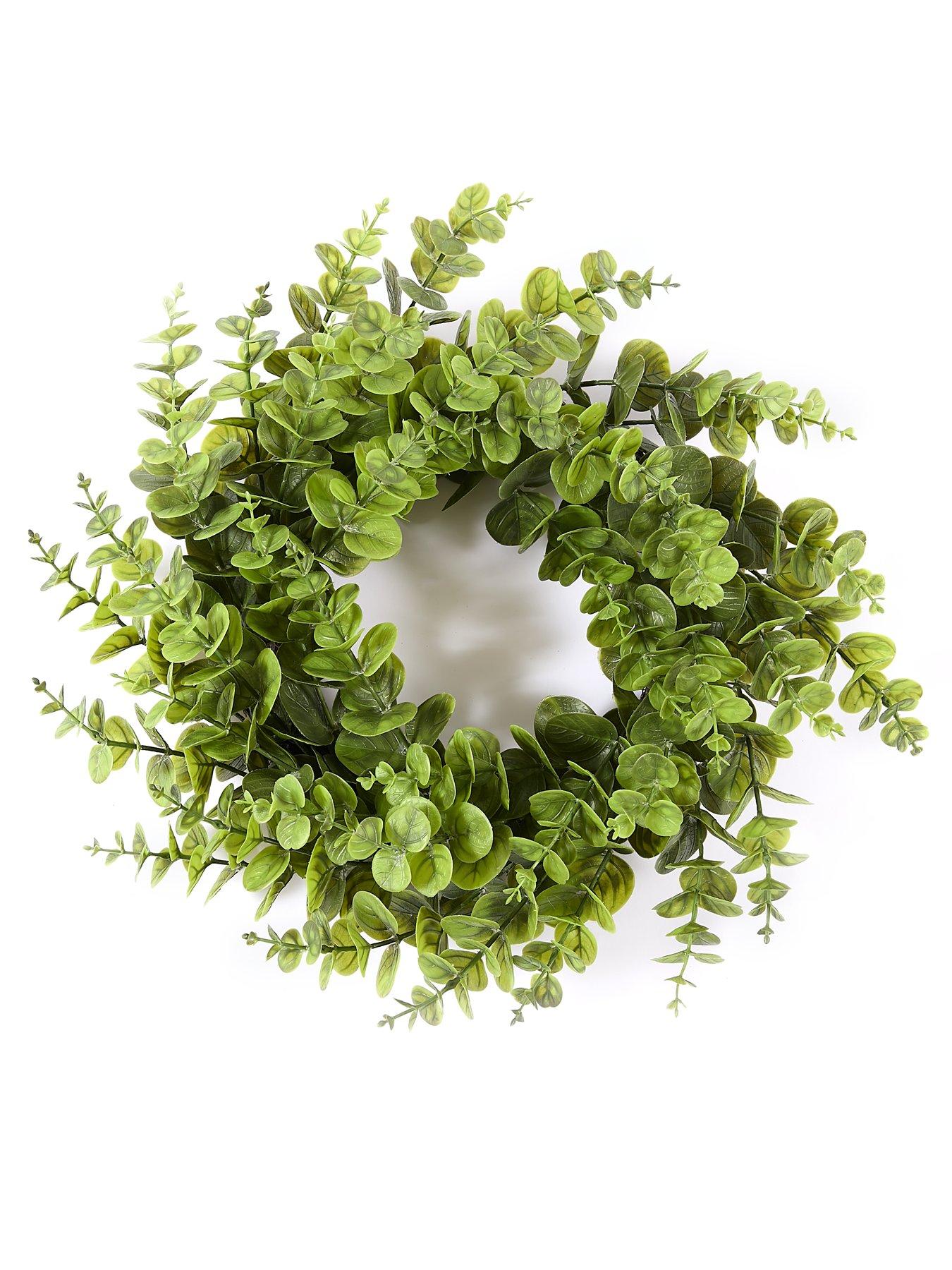 very-home-eucalyptus-christmas-wreathback