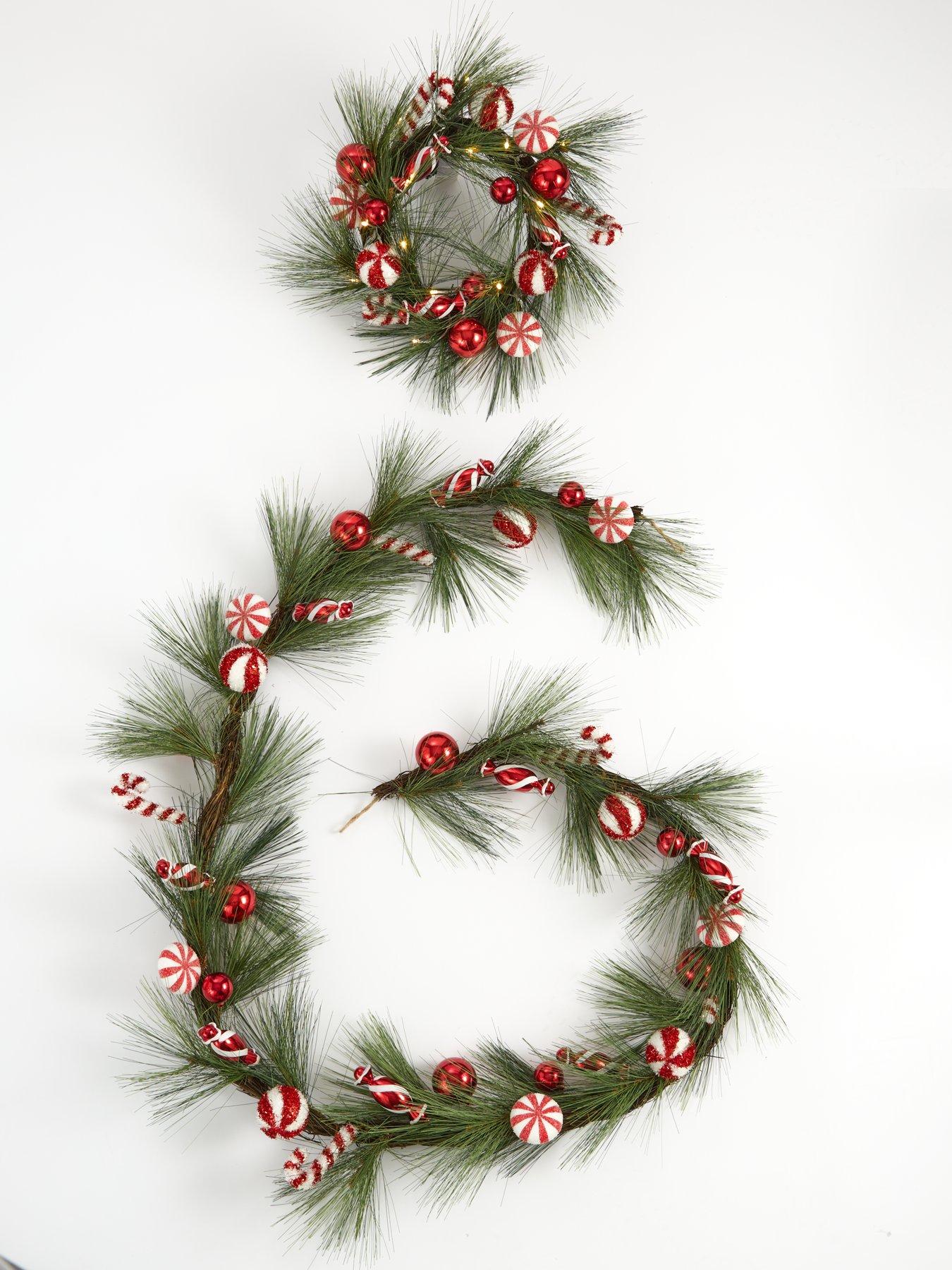 very-home-candy-cane-christmas-wreathdetail