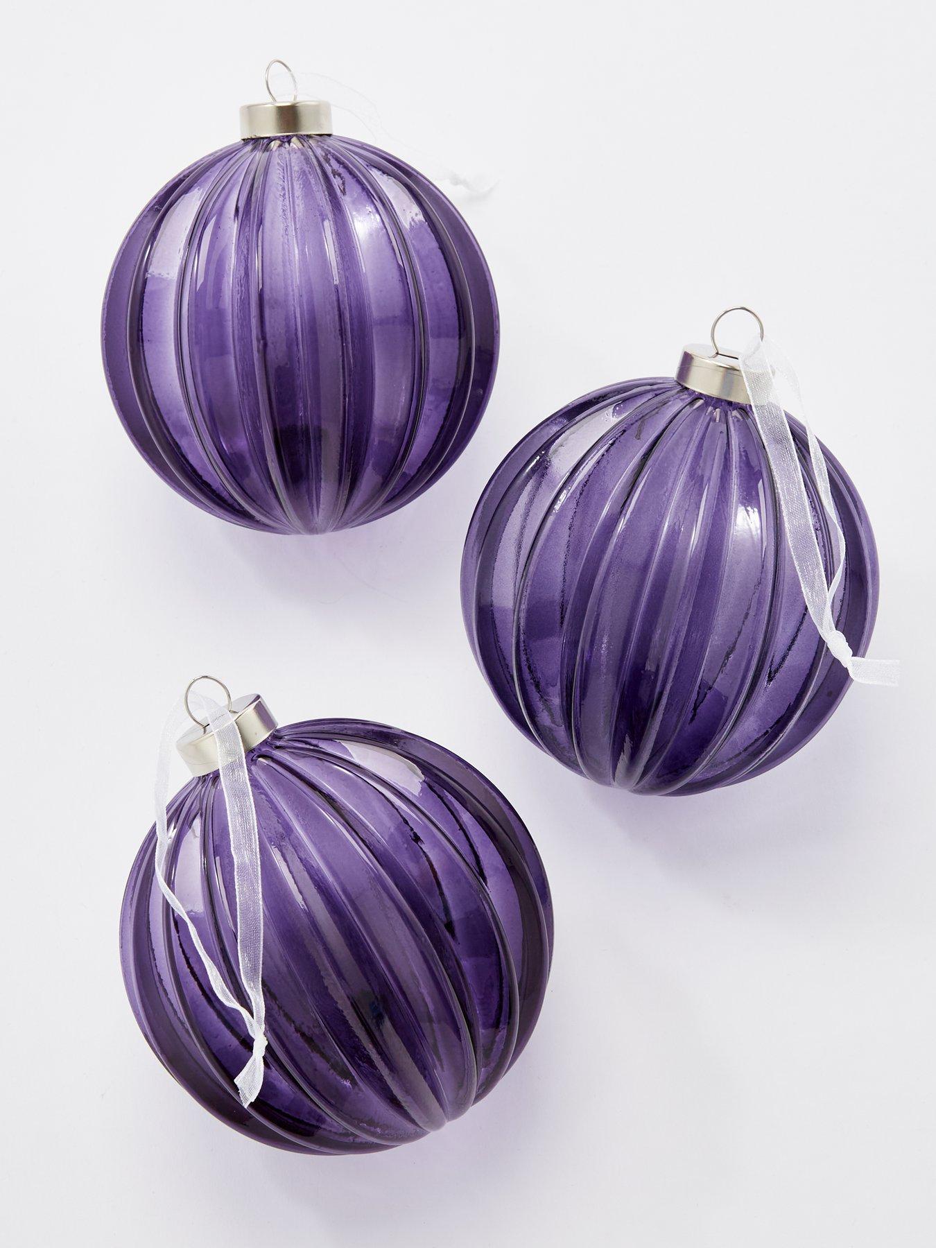 very-home-set-of-3-purple-large-ribbed-glass-christmas-tree-baublesstillFront