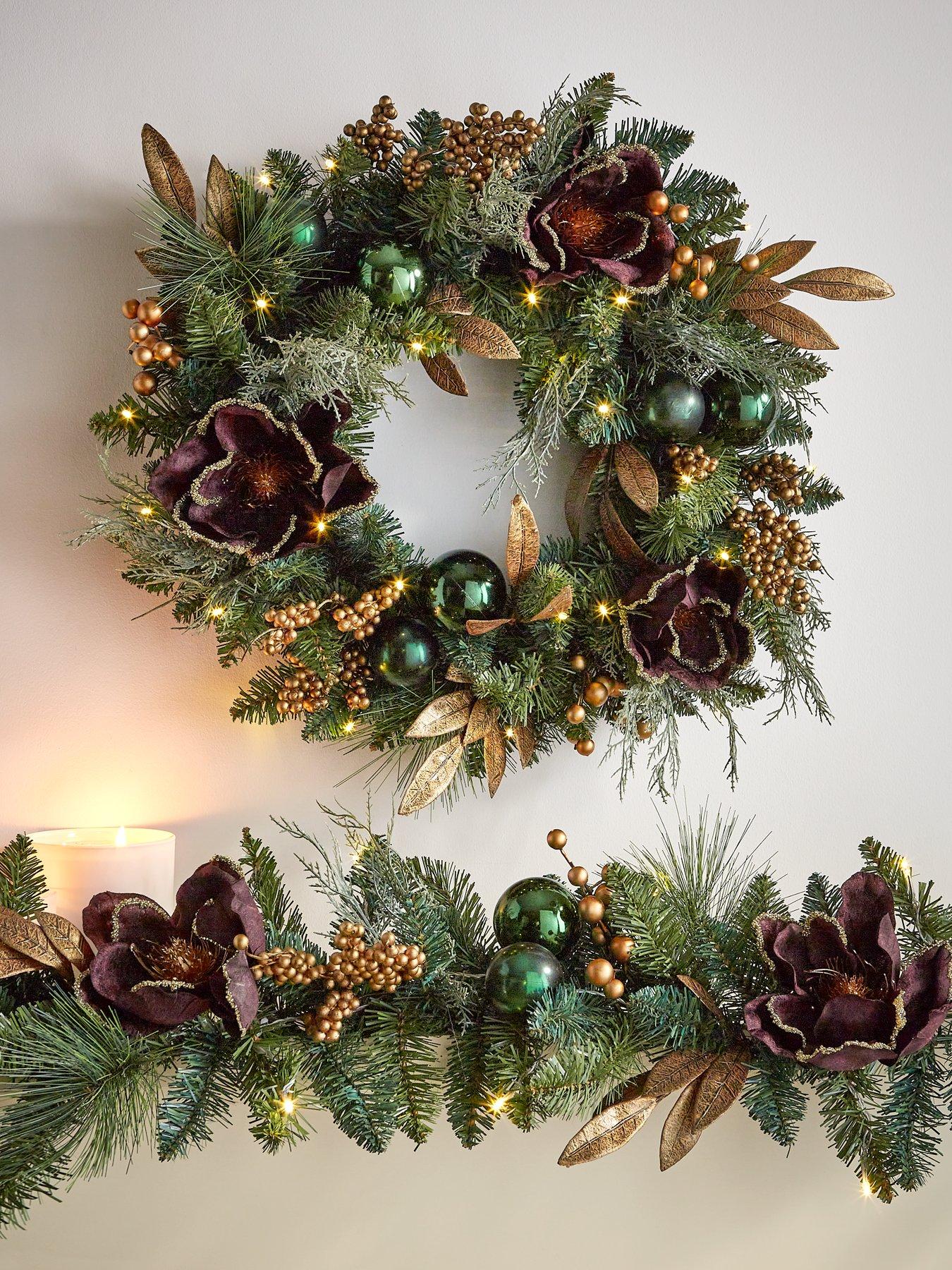 very-home-gingerbread-pre-lit-christmas-wreath