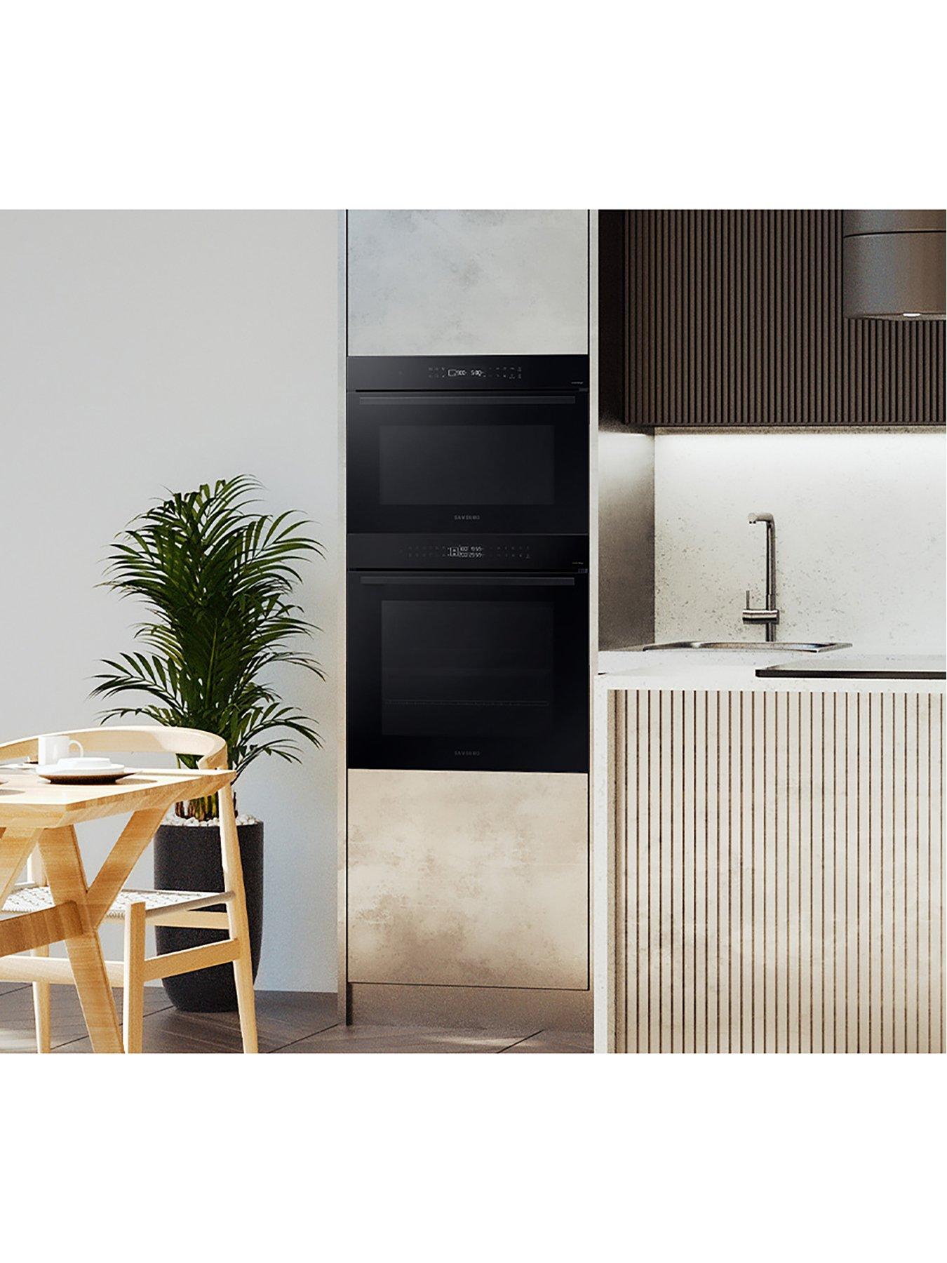 Image 3 of 8 of Samsung Series 4 NV7B41403AK/U4 76-litre&nbsp;Electric Smart Oven - Black