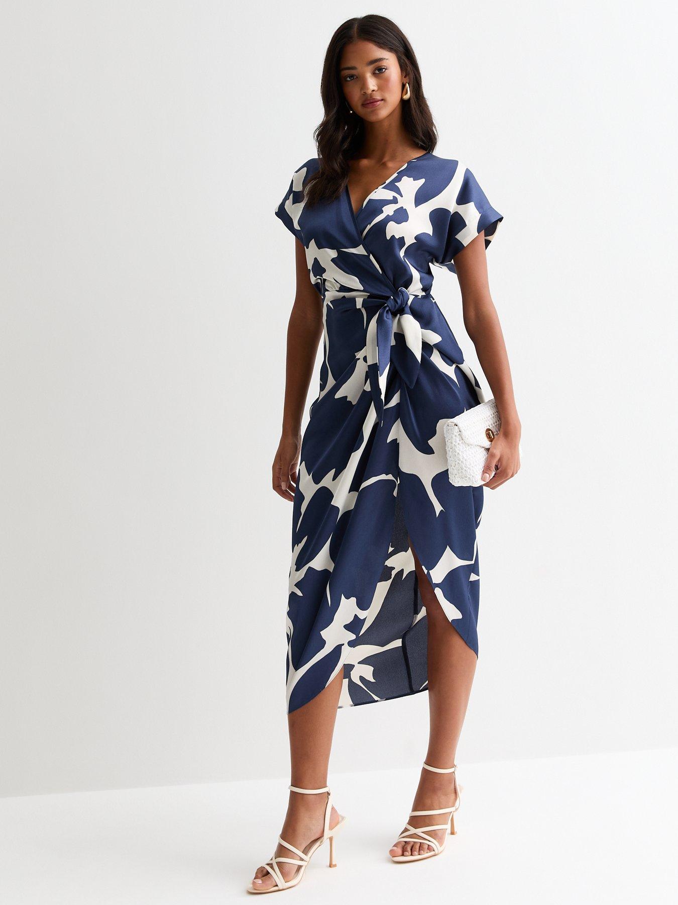 new-look-blue-floral-wrap-midi-dressback