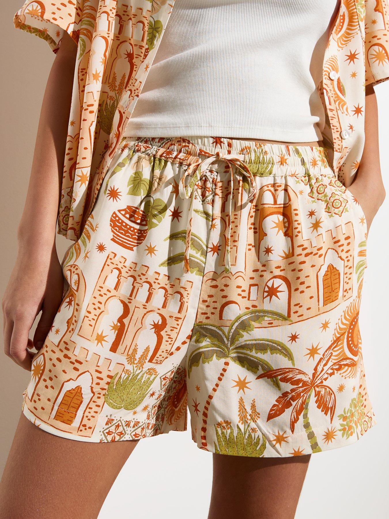 new-look-orange-abstract-print-elasticated-shortsoutfit