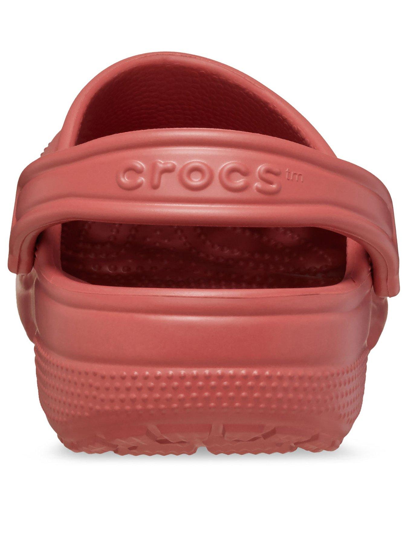 crocs-classic-clogback