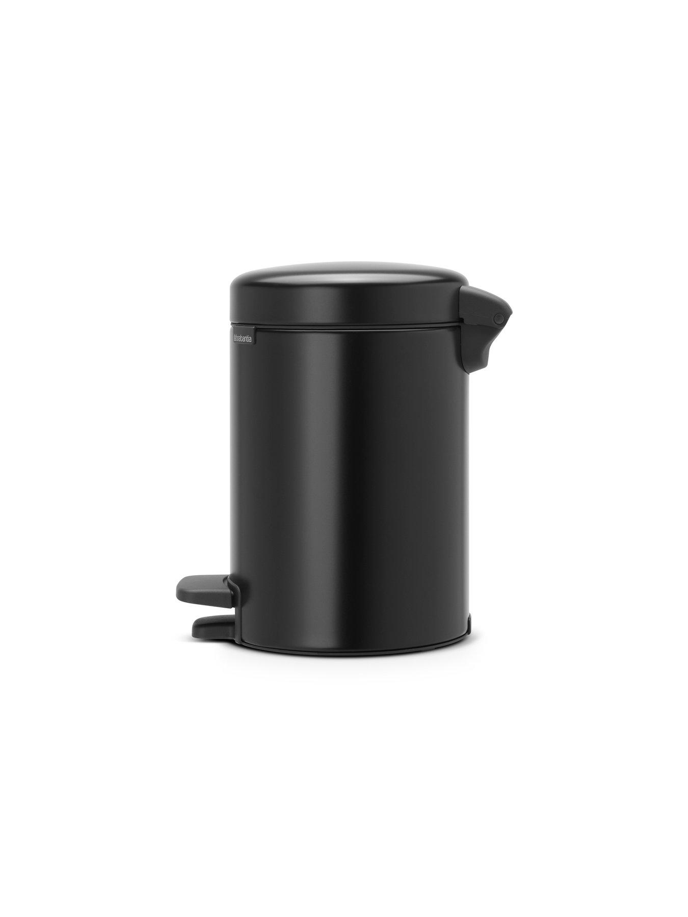 brabantia-newicon-3-litre-black-pedal-binstillFront