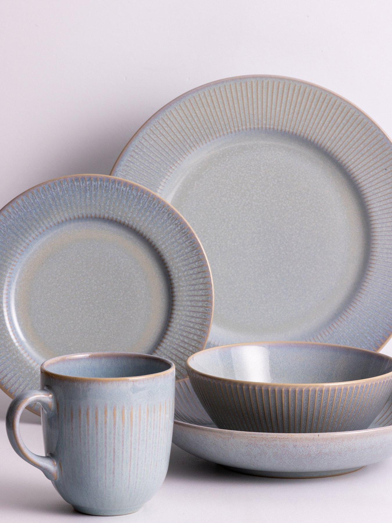 Image 3 of 4 of Mason Cash Reactive Linear Set of 4 Side Plates &ndash; Grey