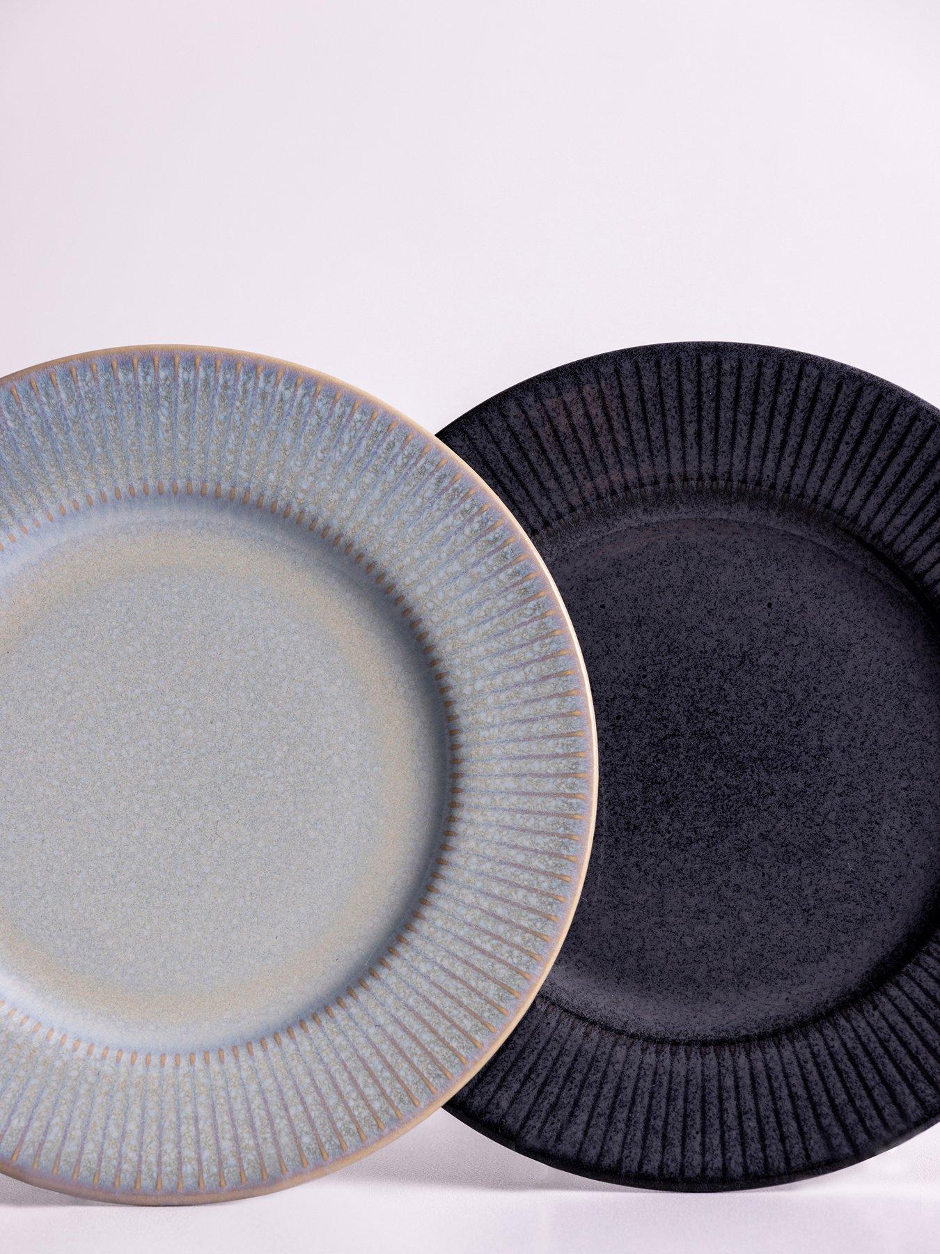 Image 4 of 4 of Mason Cash Reactive Linear Set of 4 Side Plates &ndash; Grey