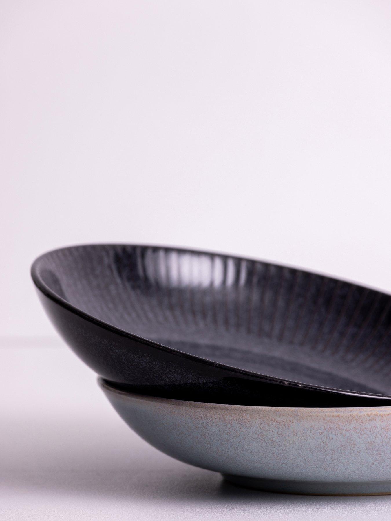 undefined Reactive Linear Set of 4 Pasta Bowls – Black