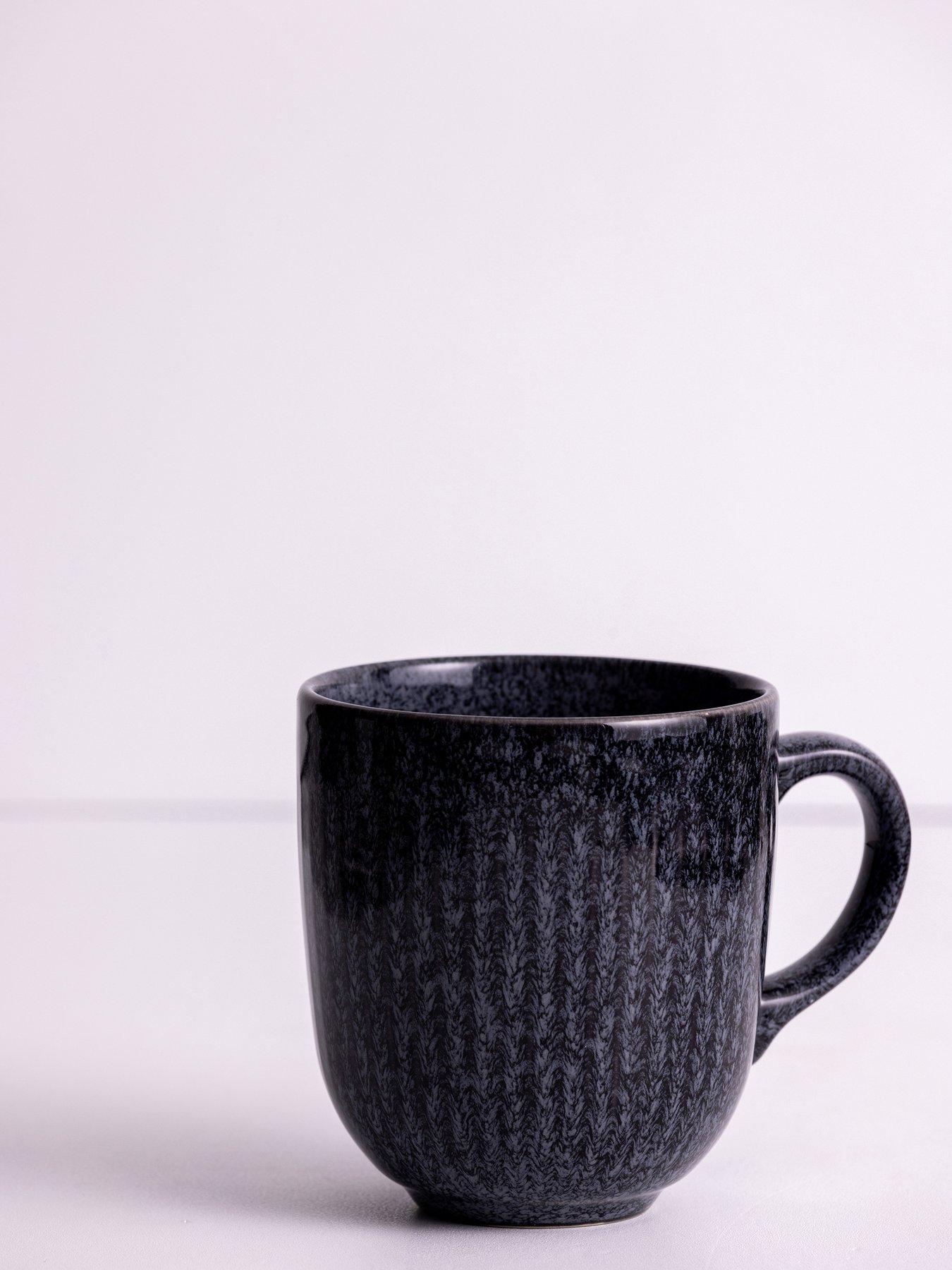 undefined Reactive Linear Set of 4 Mugs – Black