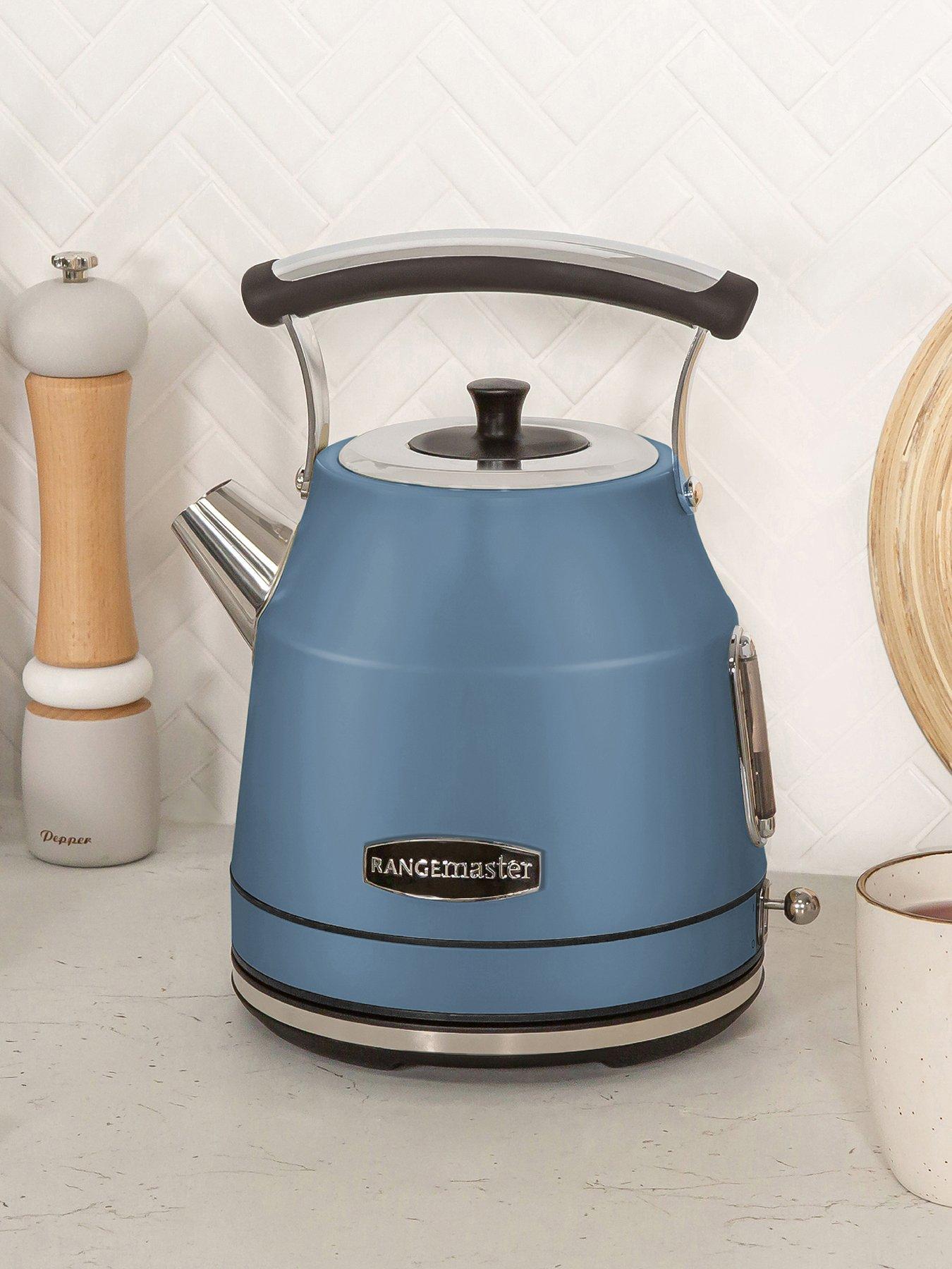 rangemaster-classic-dome-kettle-stone-blueoutfit