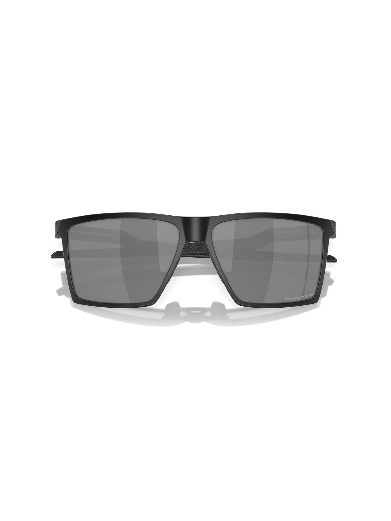 oakley-futurity-sun-square-sunglassesdetail