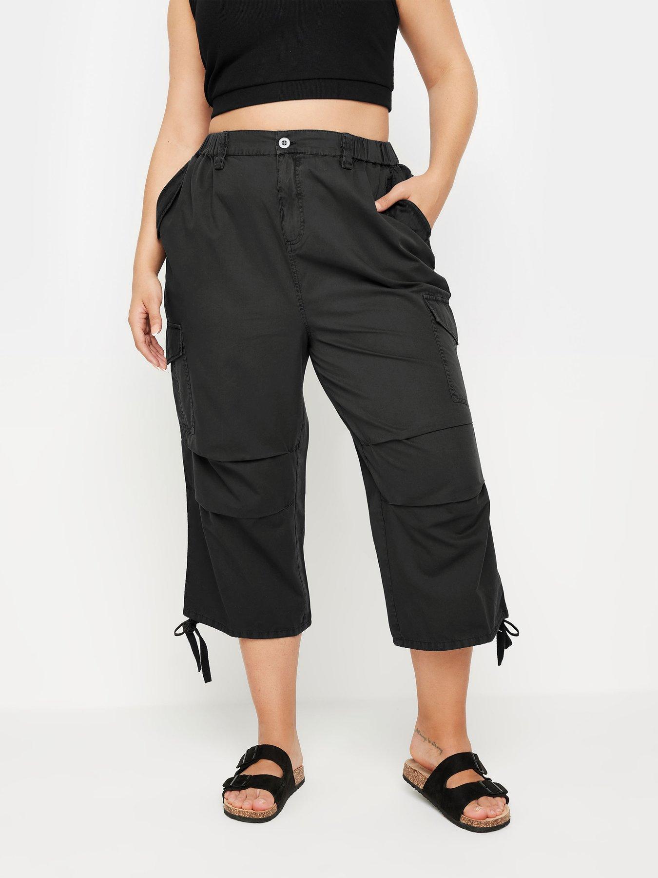 yours-curve-crop-woven-cargo-crop-blackfront