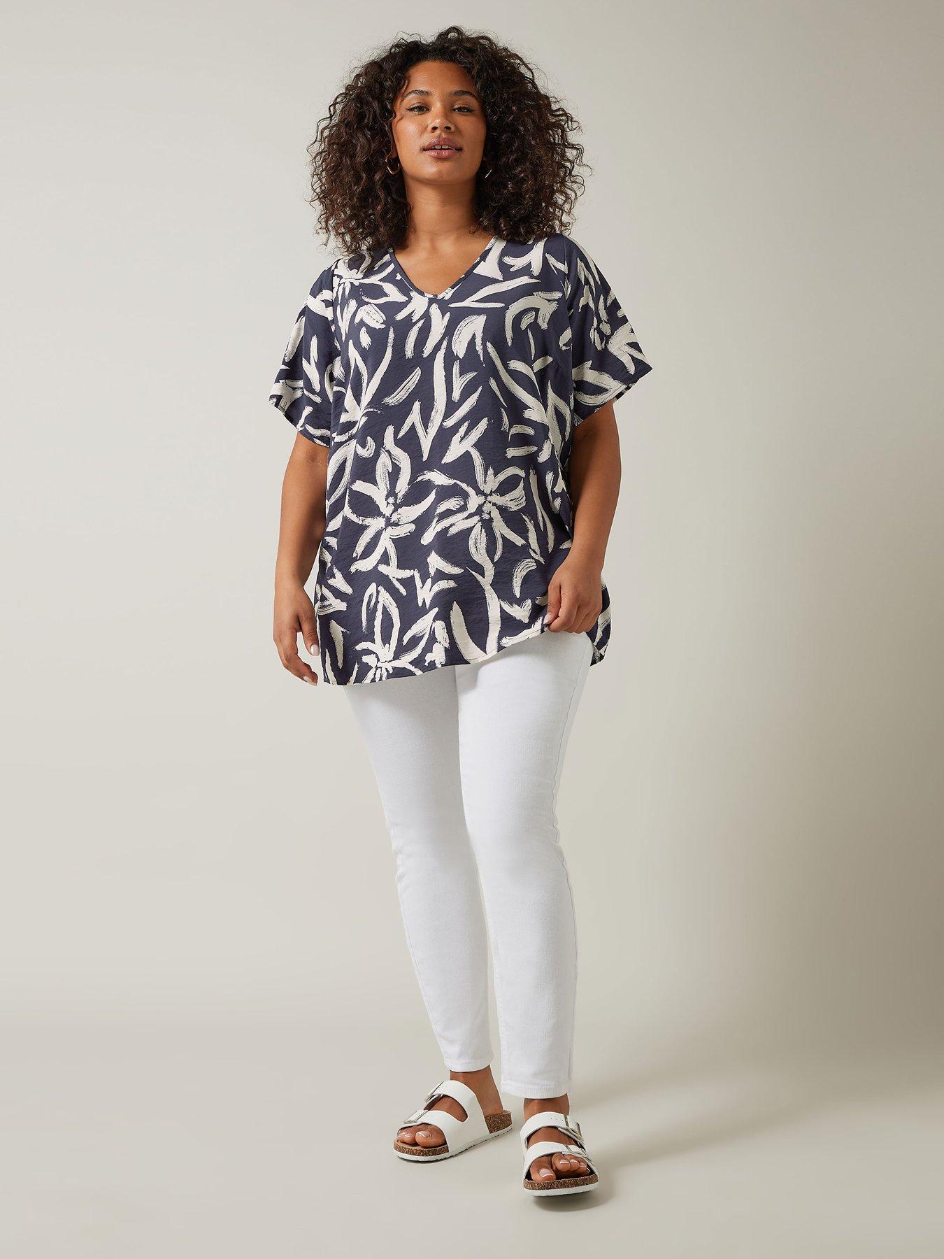 evans-angel-sleeve-top-aop-navy-printback