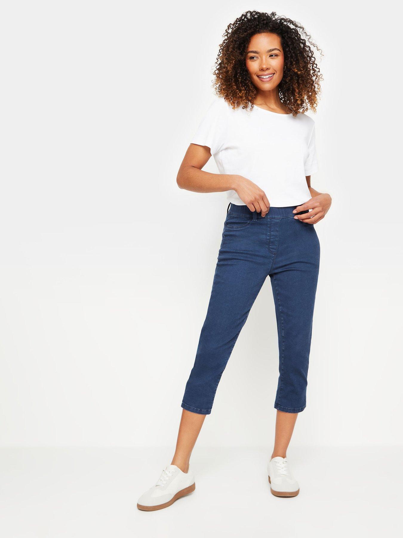 mco-mid-wash-capri-jeanback