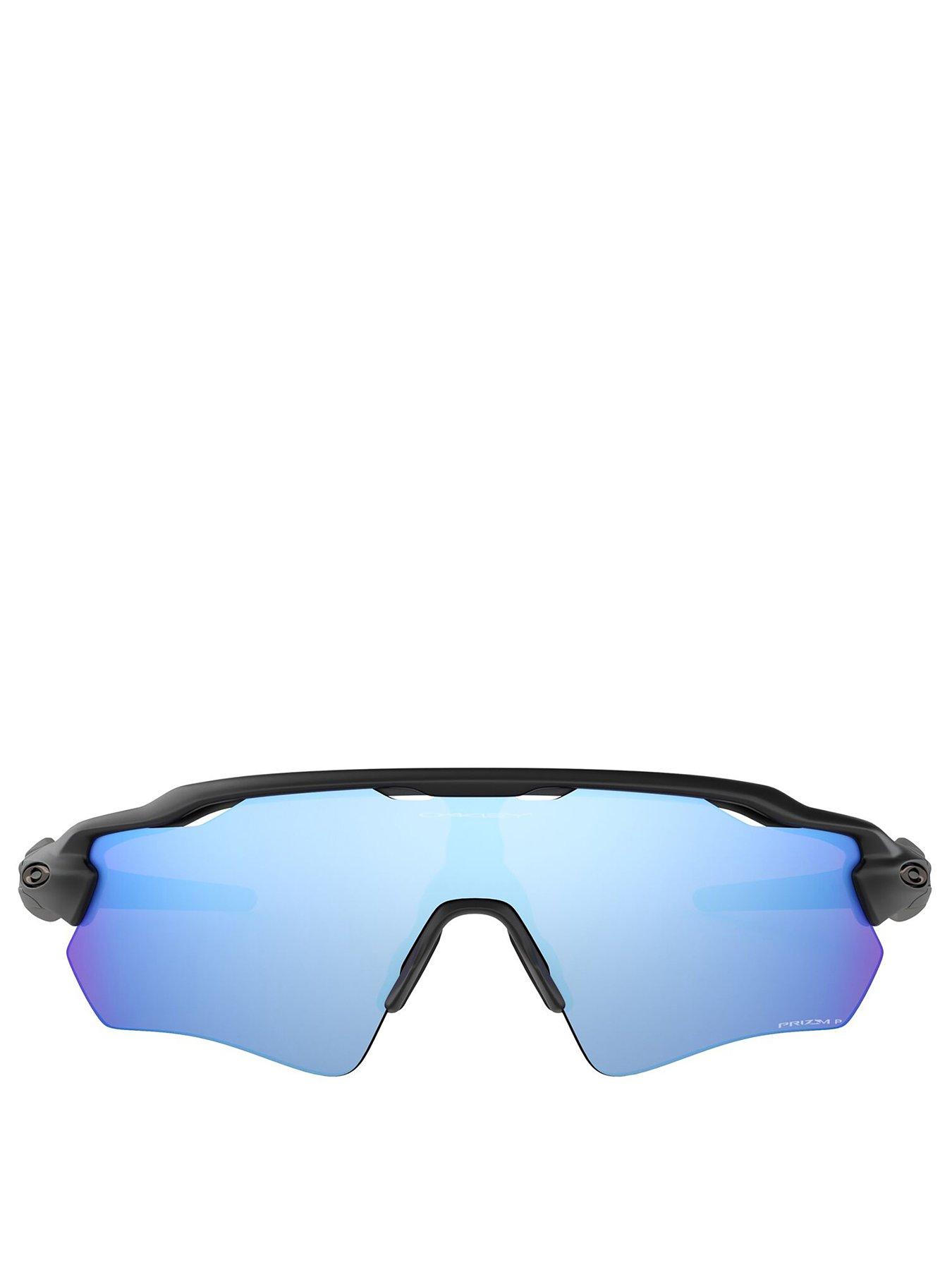 oakley-radar-ev-path-sunglassesoutfit