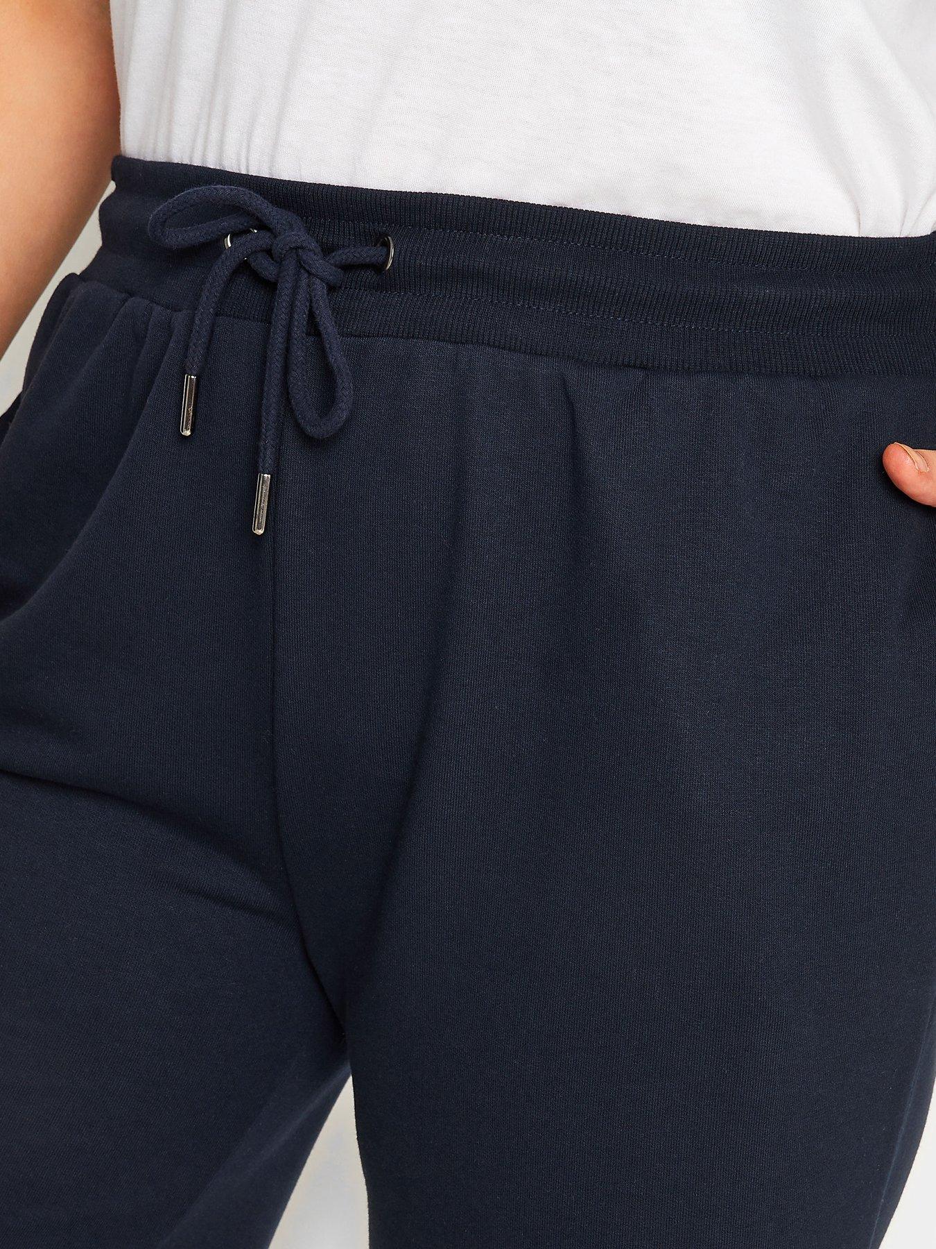 yours-curve-navy-jogger-shortoutfit