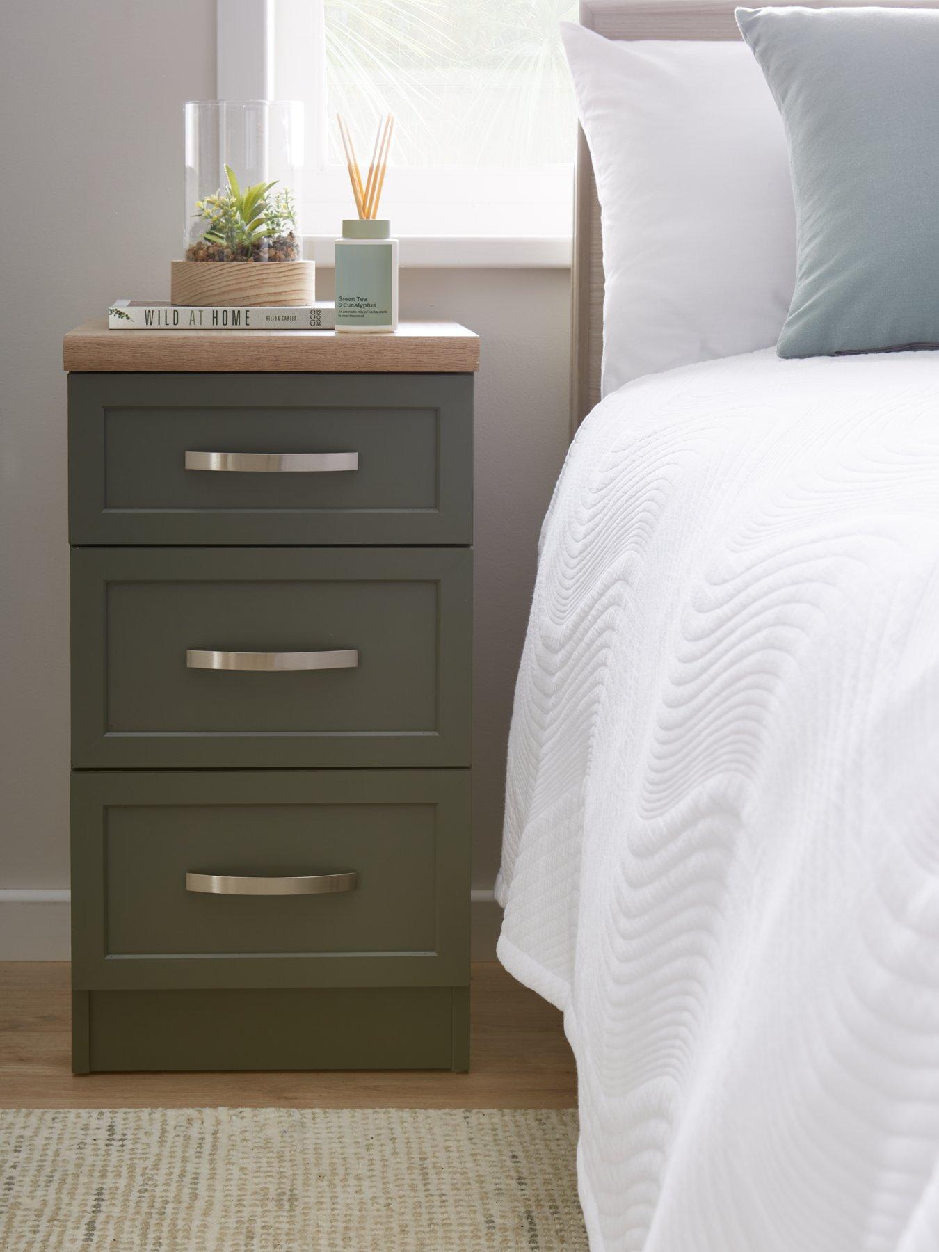 very-home-camberley-3-drawer-graduated-bedside-chest-green