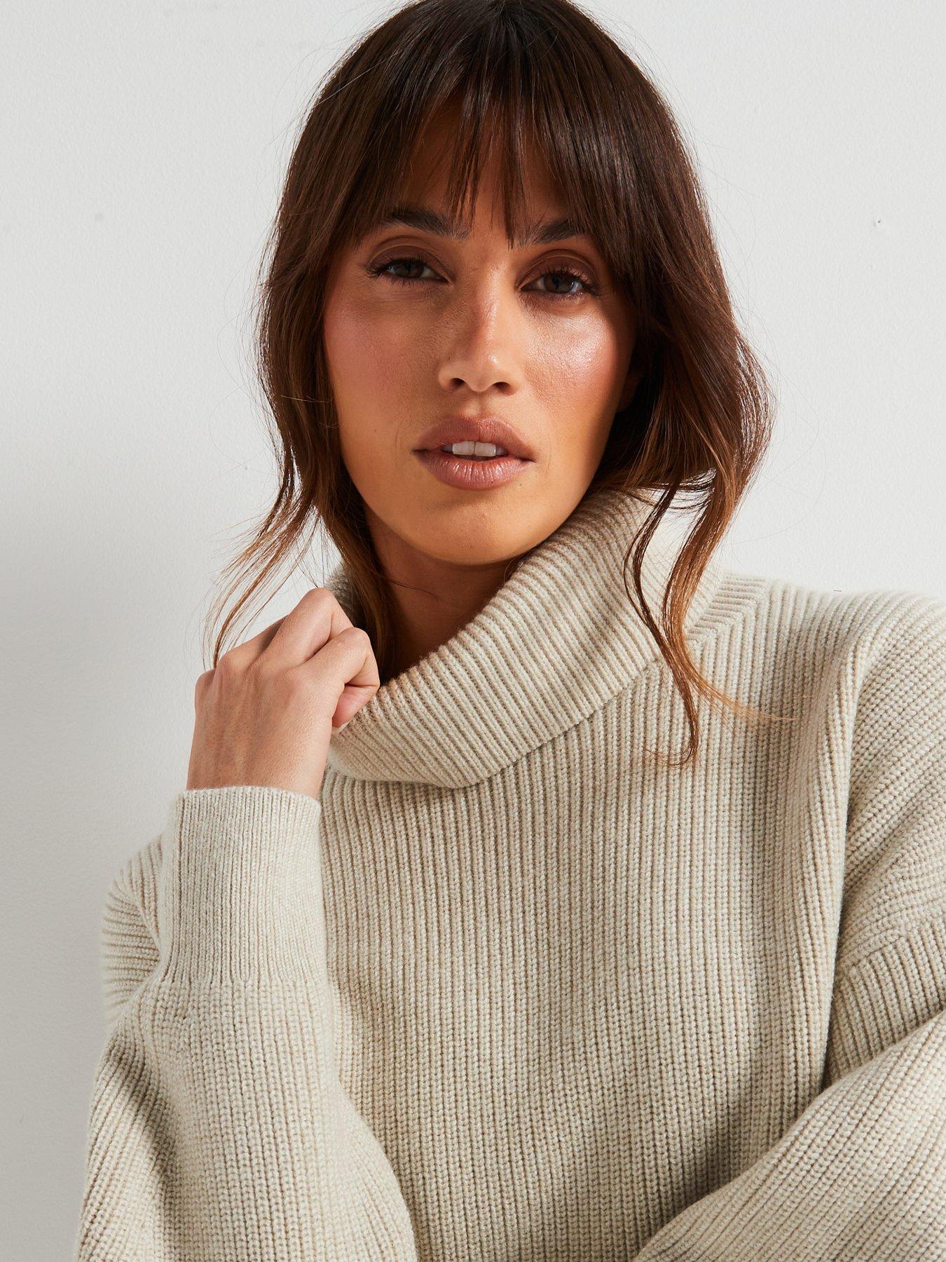 boss-fernadina-100-wool-roll-neck-jumper-beigeoutfit