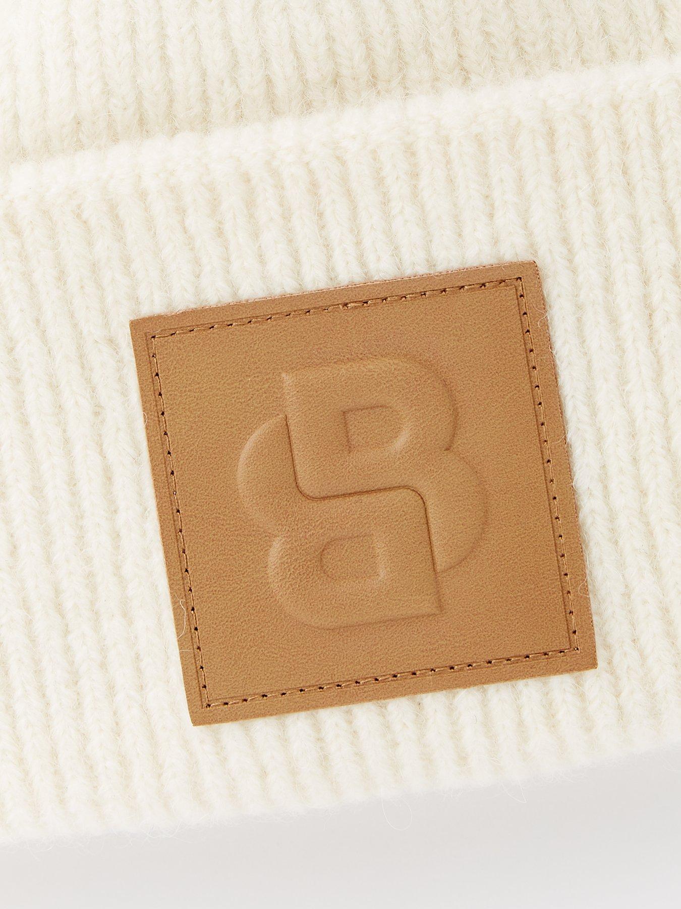 boss-laru-patch-logo-beanie-off-whiteoutfit