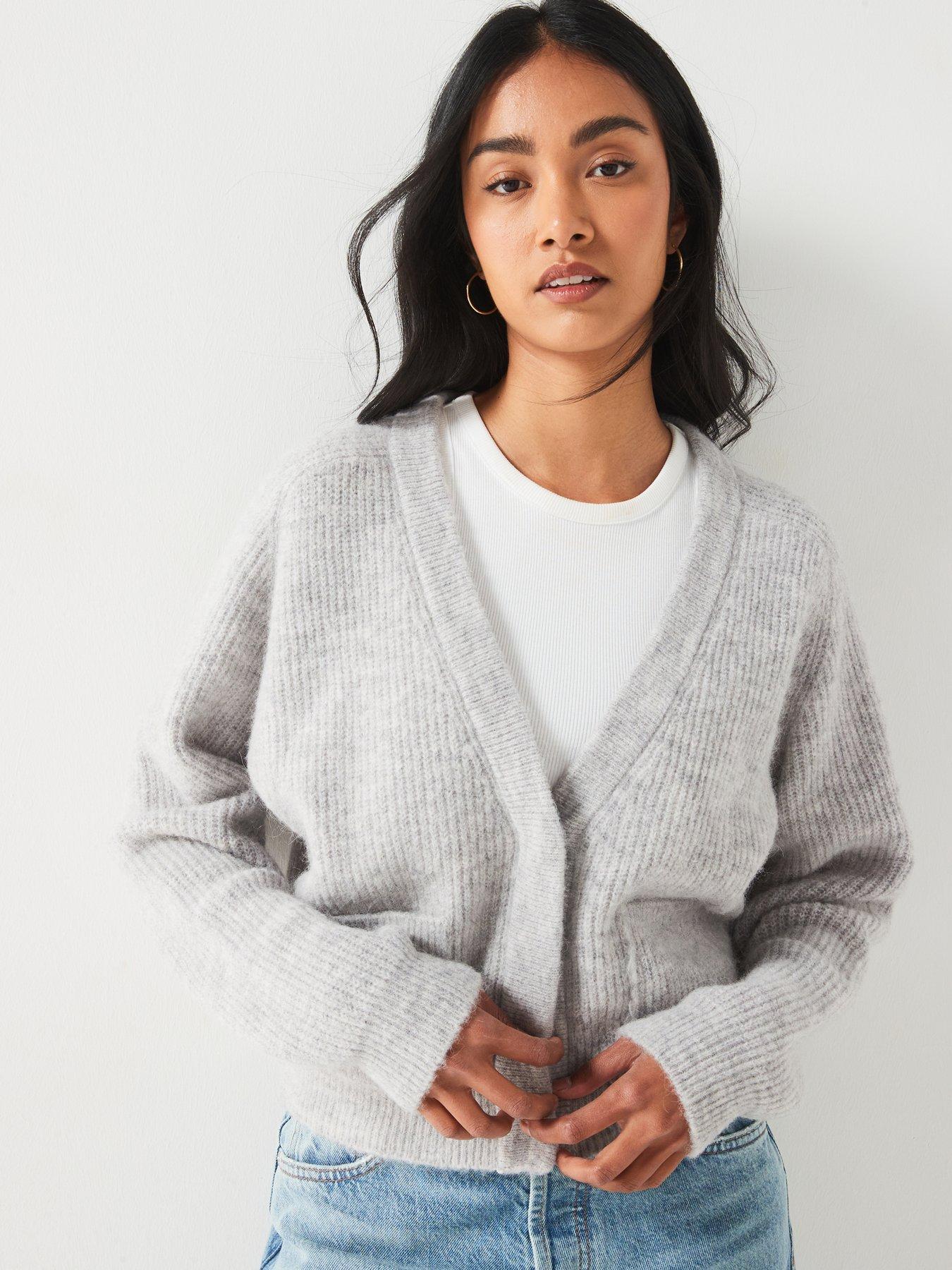 hugo-sarendety-knitted-cardigan-greyoutfit