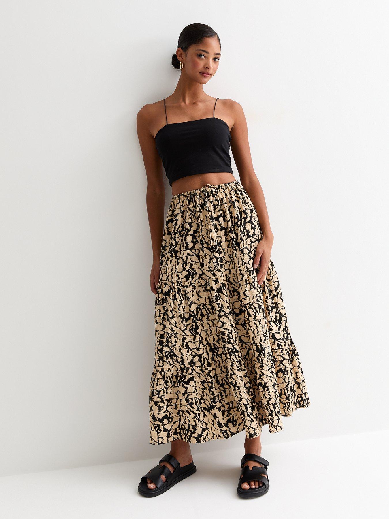 new-look-brown-abstract-print-textured-tiered-midi-skirtback