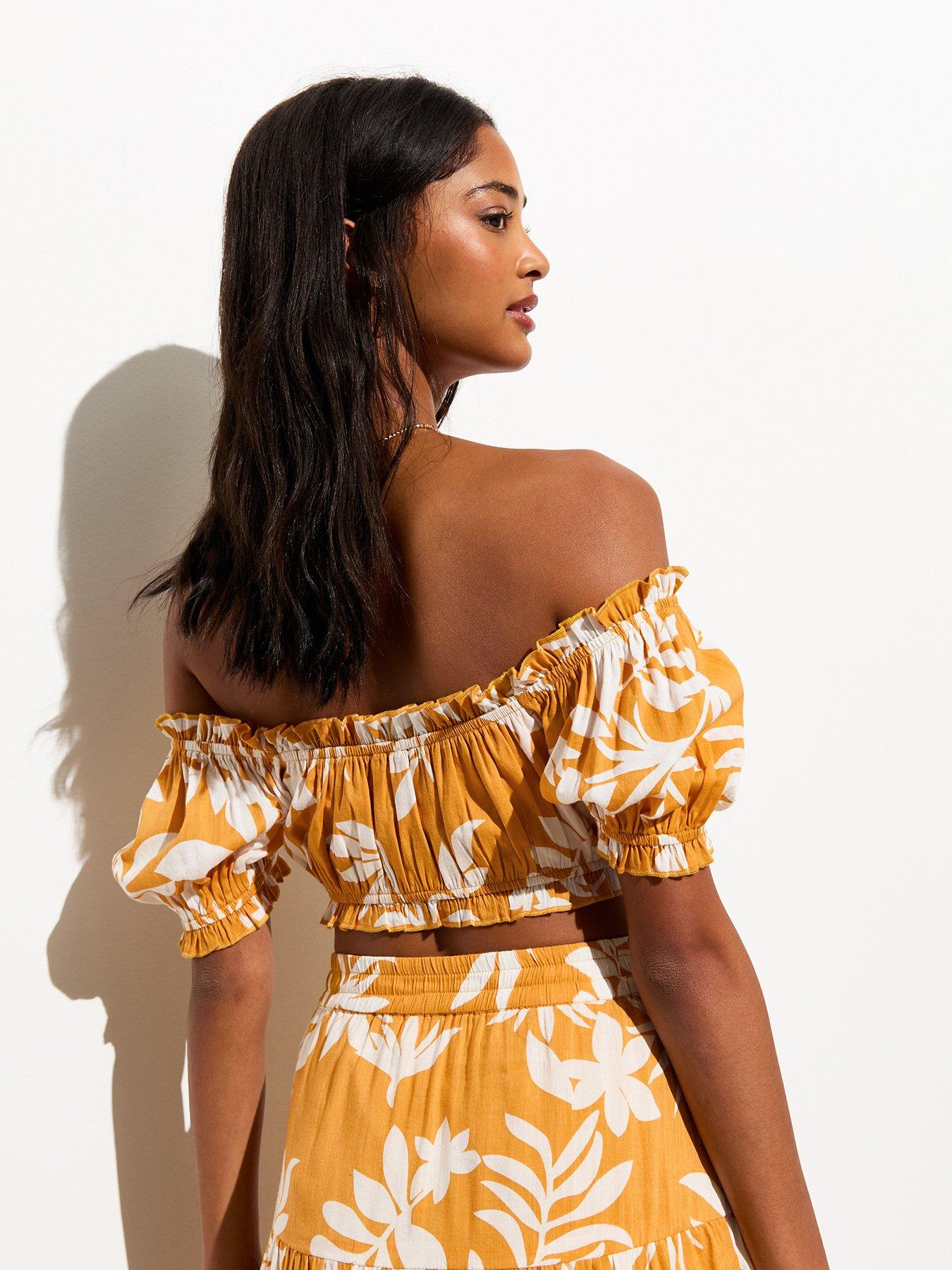 new-look-yellow-leaf-print-bardot-neckline-cropped-topstillFront