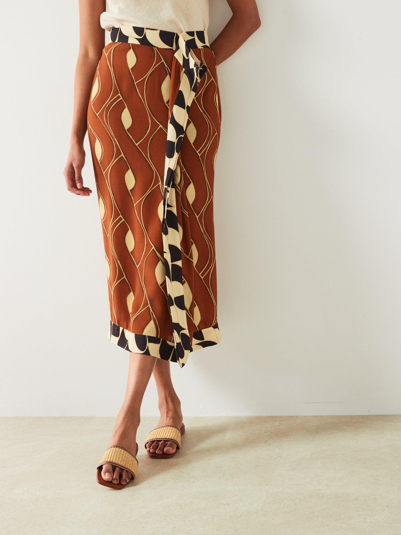 mango-printed-wrap-midi-skirt