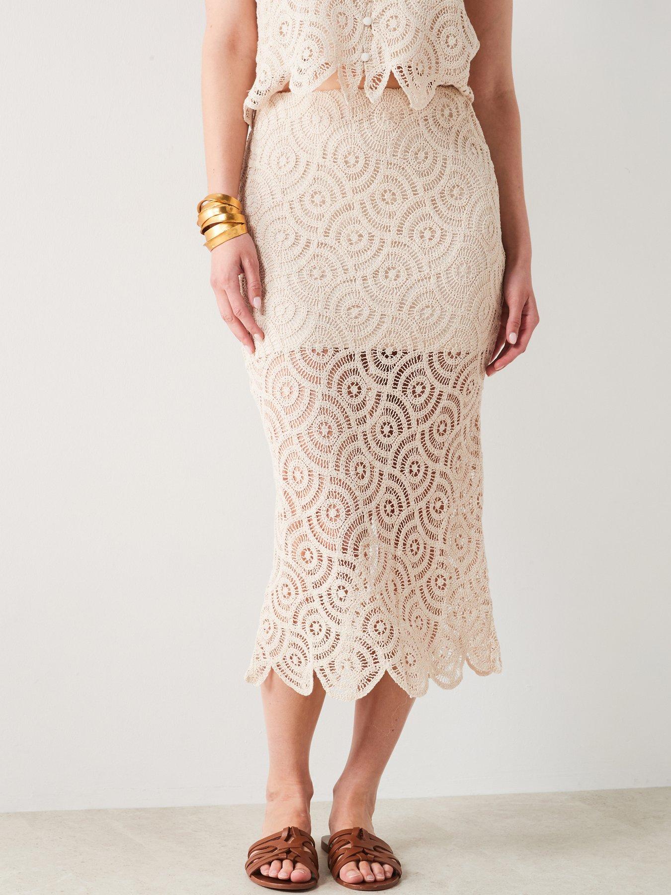 mango-crochet-midi-skirt