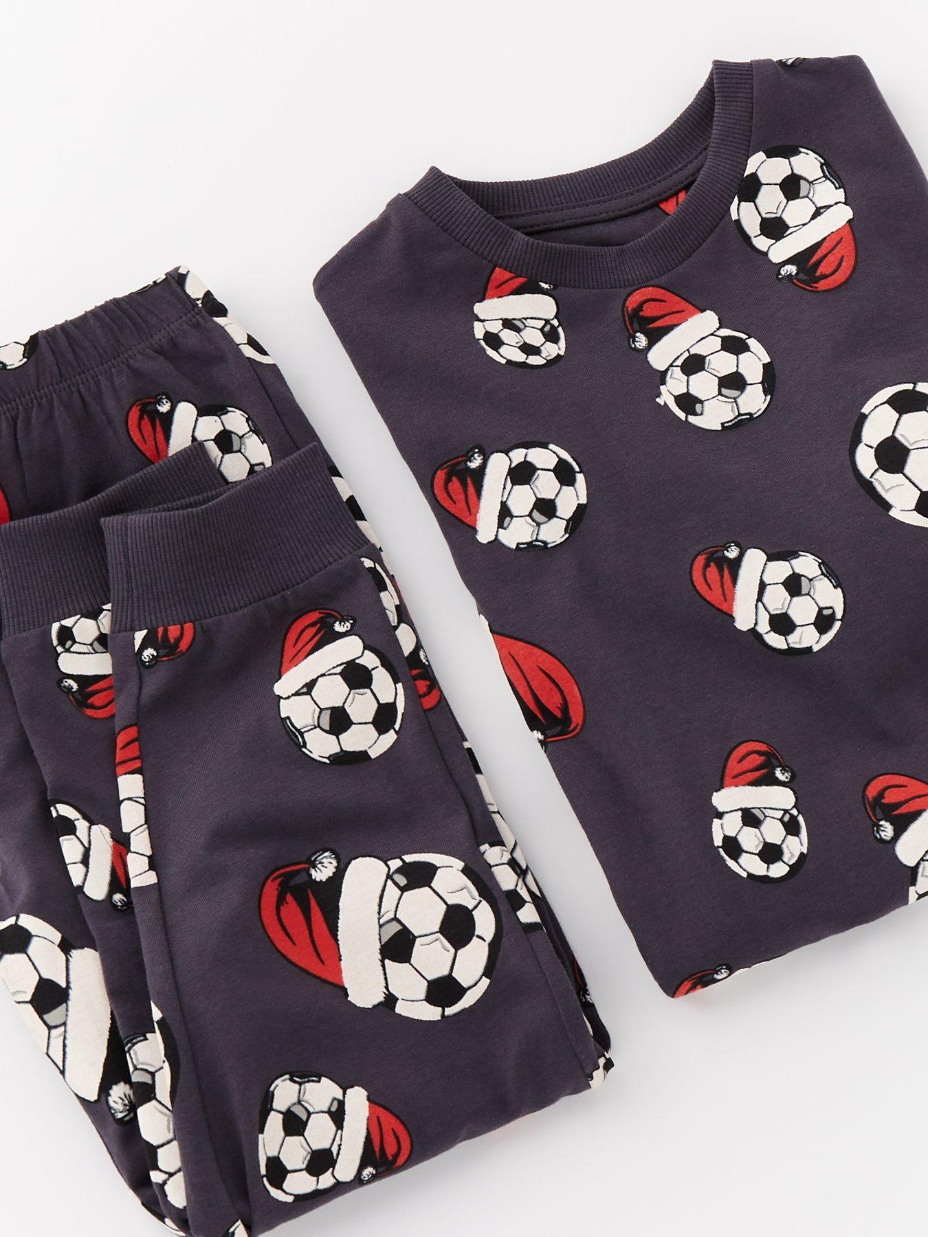 mini-v-by-very-boys-sibling-football-christmas-pyjamadetail