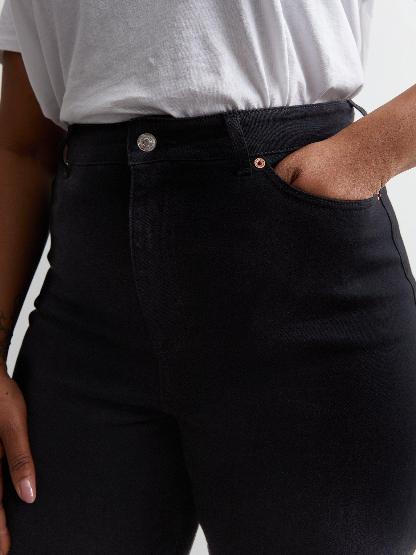 new-look-curves-black-high-waist-tori-mom-jeansoutfit