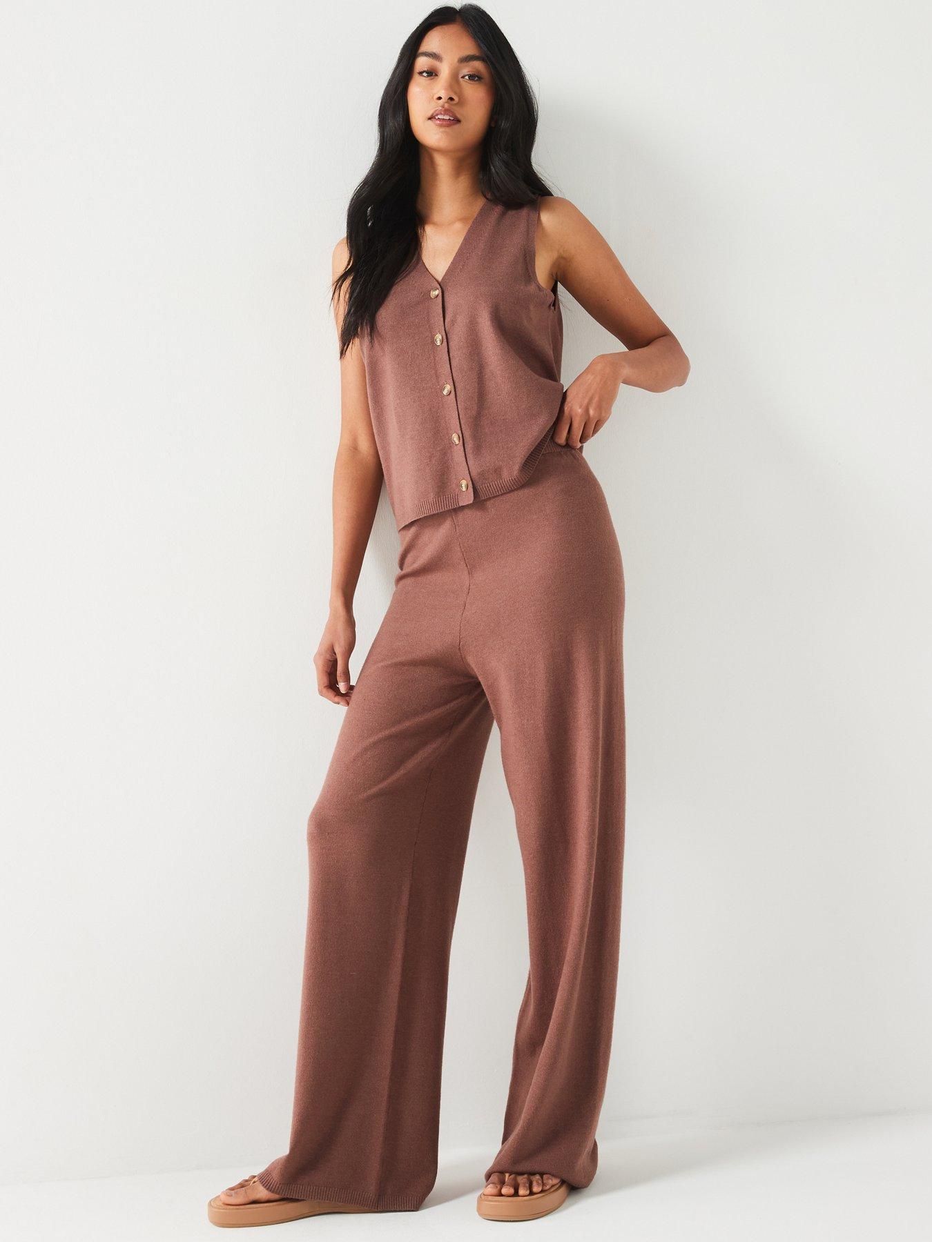 in-the-style-knitted-wide-leg-trousers-co-ord-brownback