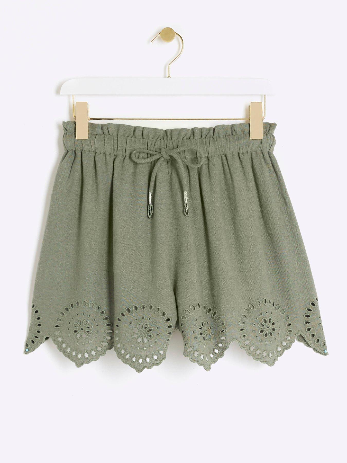 river-island-linen-broderie-short-khakidetail