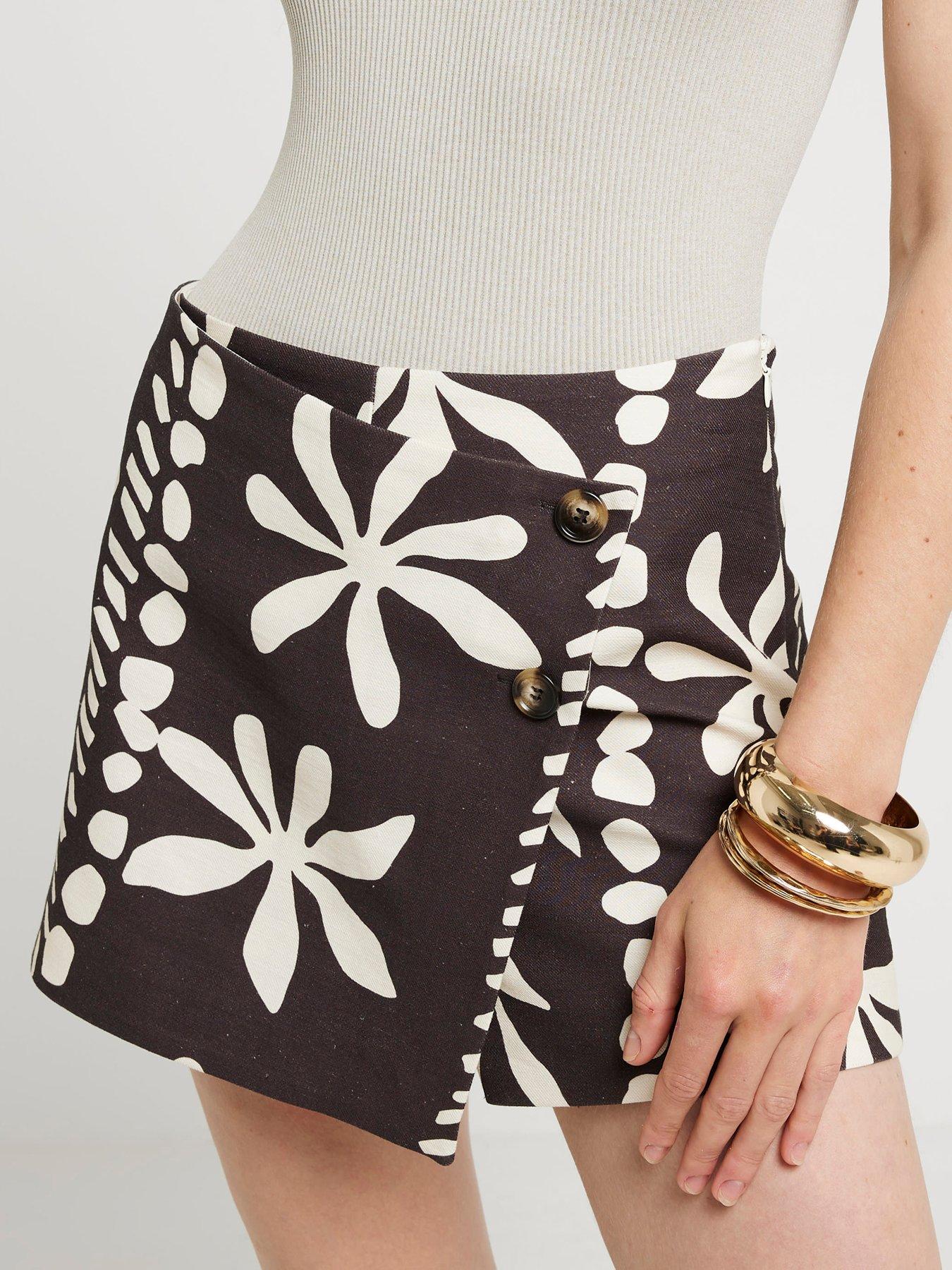 river-island-asymmetric-wrap-skort-dark-brownoutfit