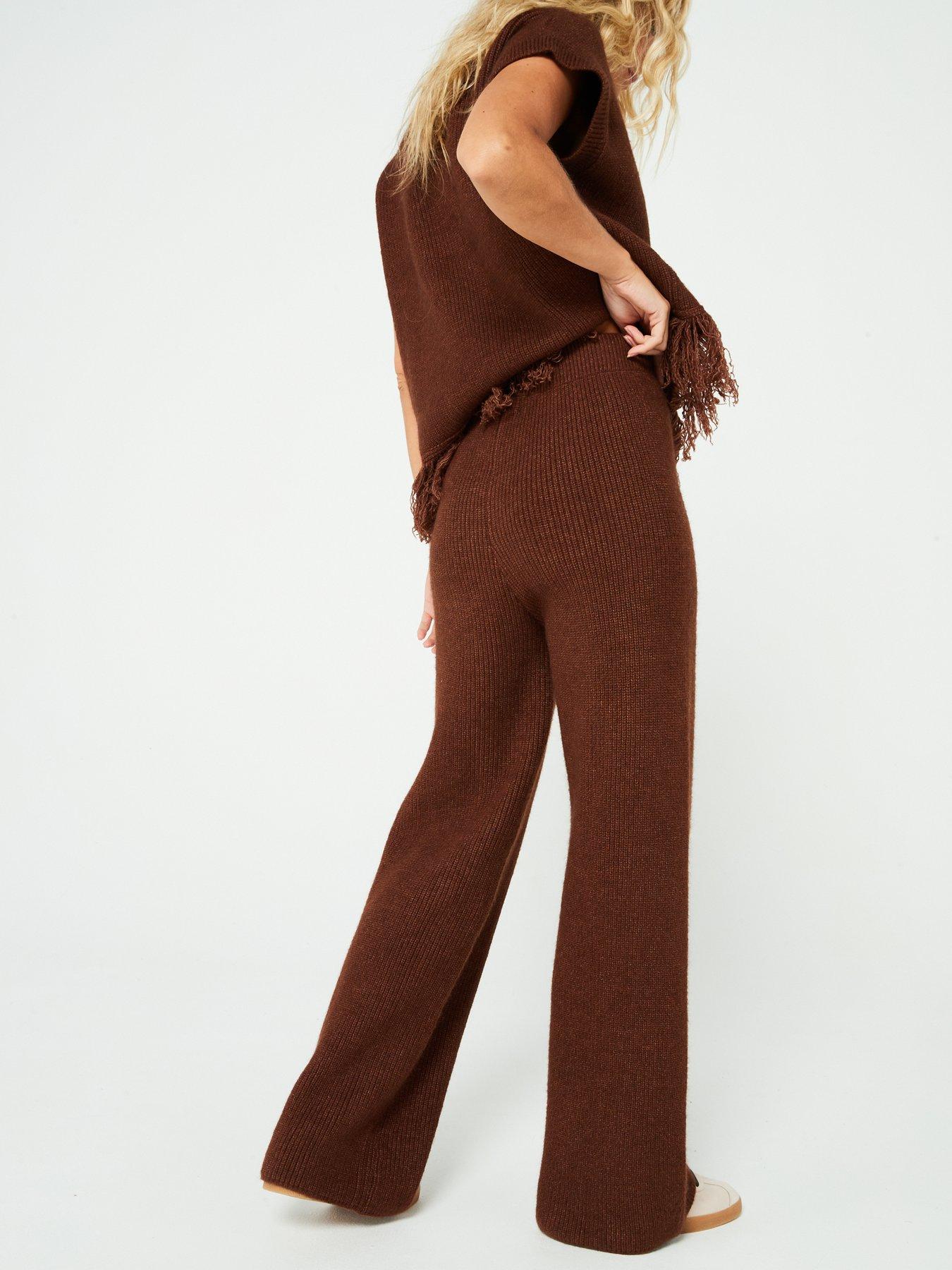 in-the-style-knitted-wide-leg-trousers-co-ord-chocolate-brownstillFront