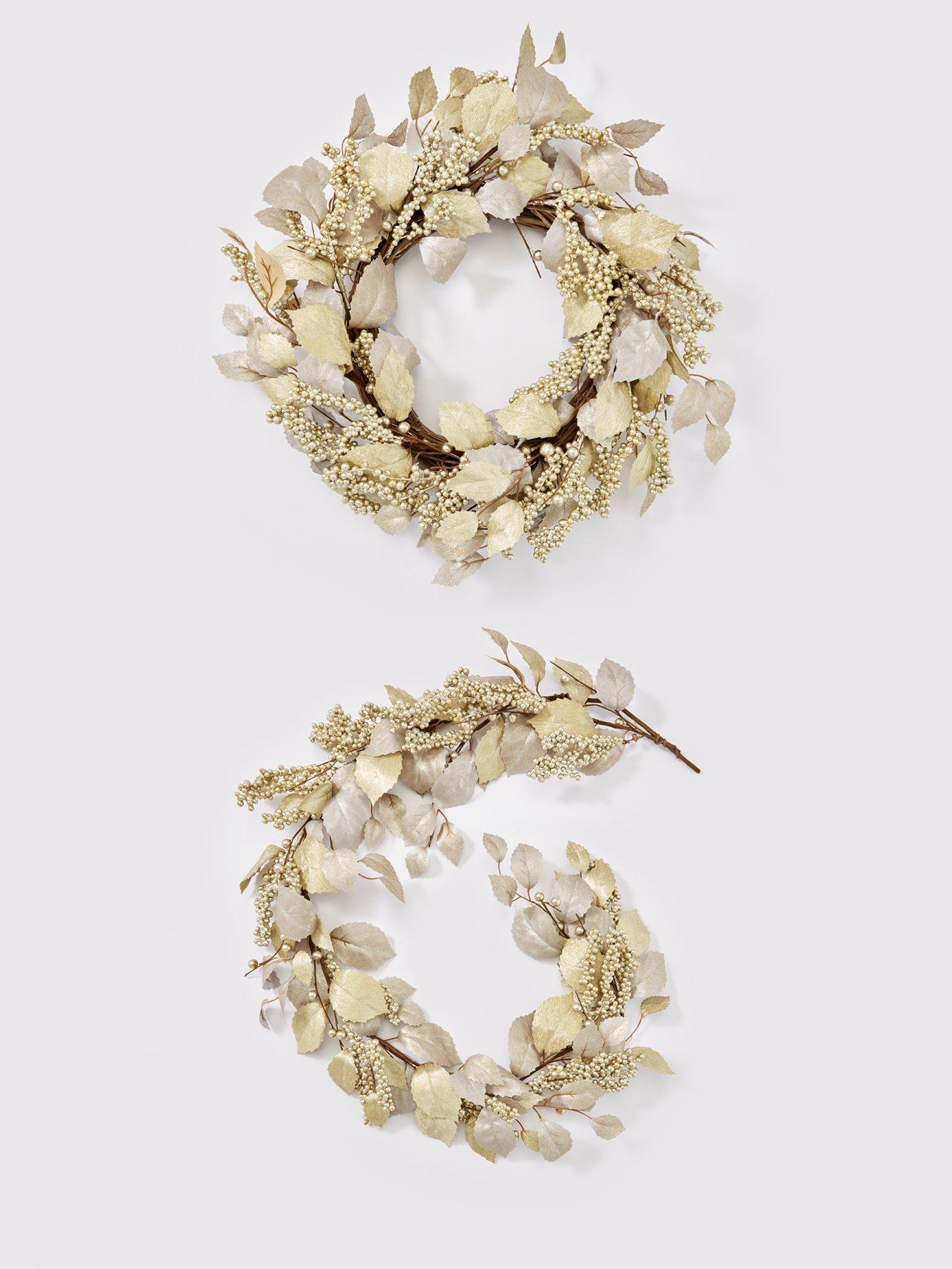 festive-gold-and-silver-christmas-wreathdetail