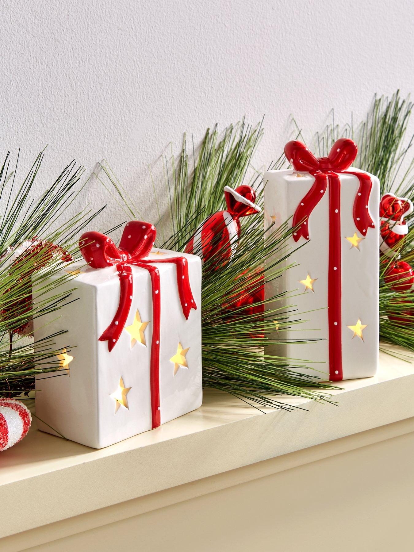 festive-set-of-2nbspceramic-light-up-christmasnbsppresent-decorationsfront